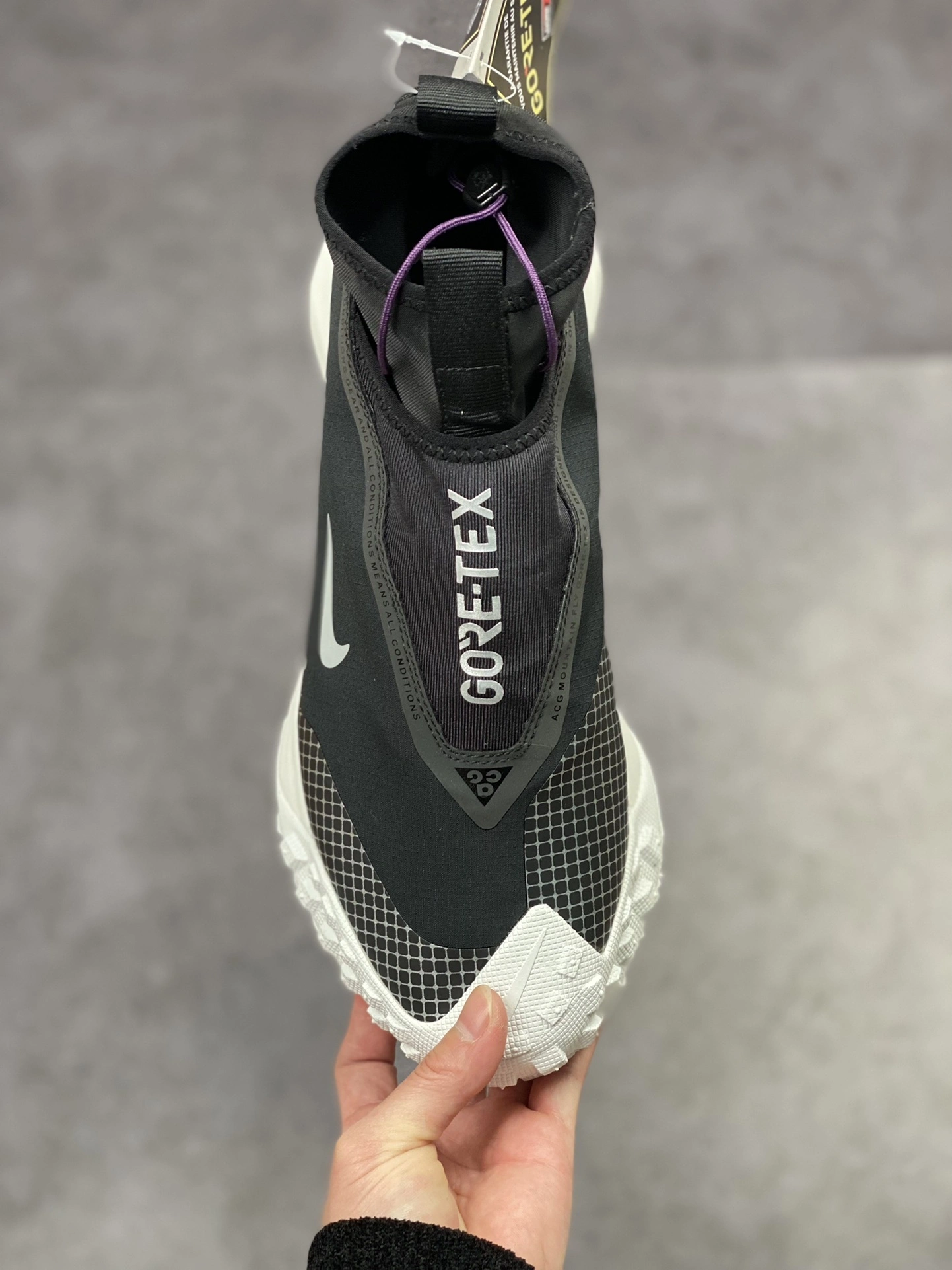 sneakers3a- CT2904-001 item:C-X000D04151