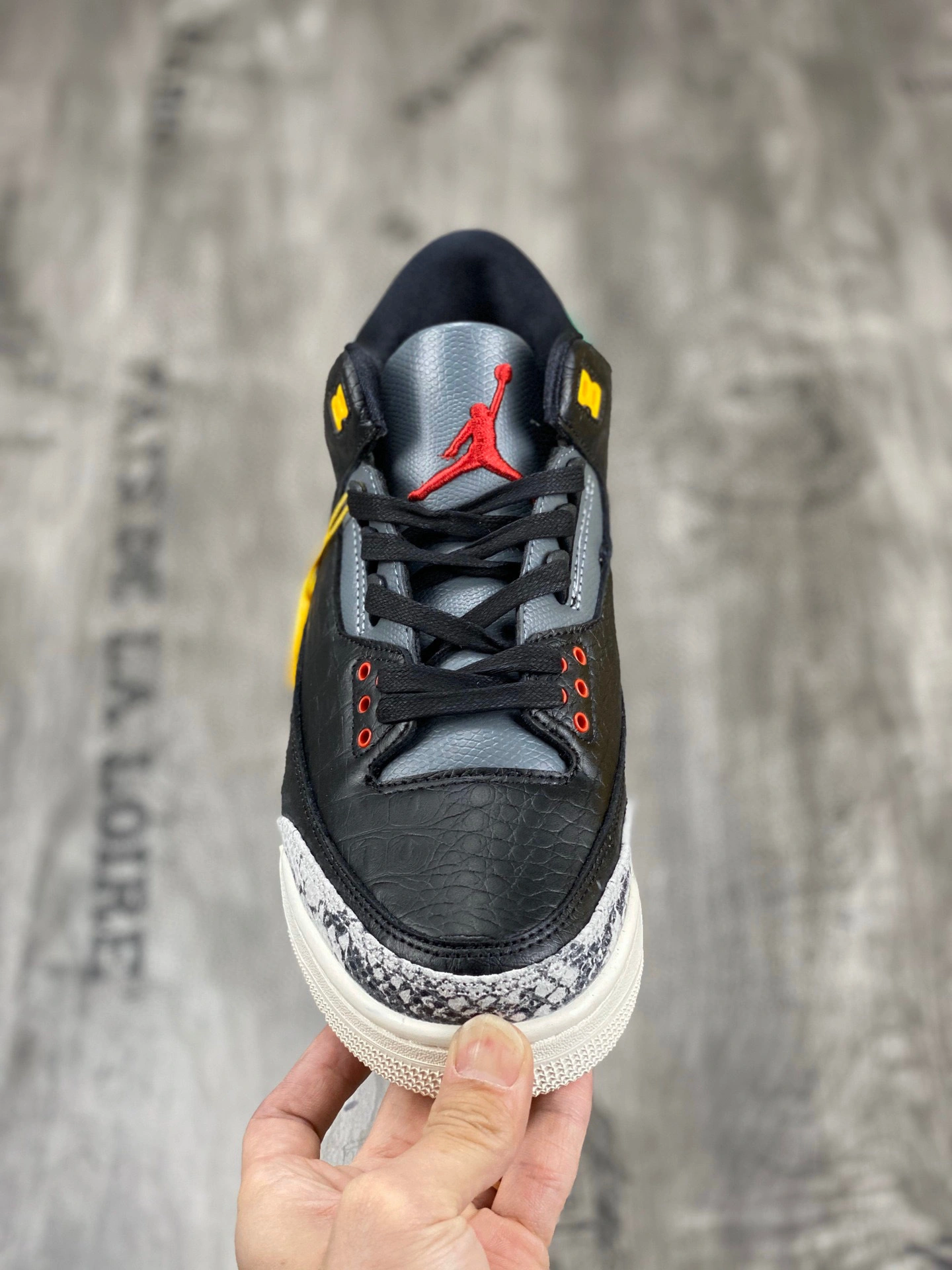 sneakers3a- CV3583-003 item : B-X028C0405O