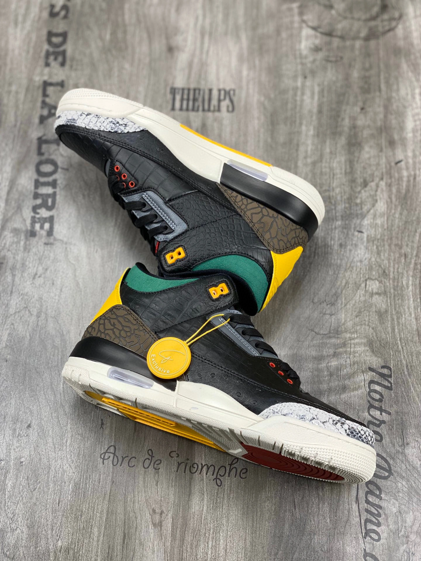 sneakers3a- CV3583-003 item : B-X028C0405O