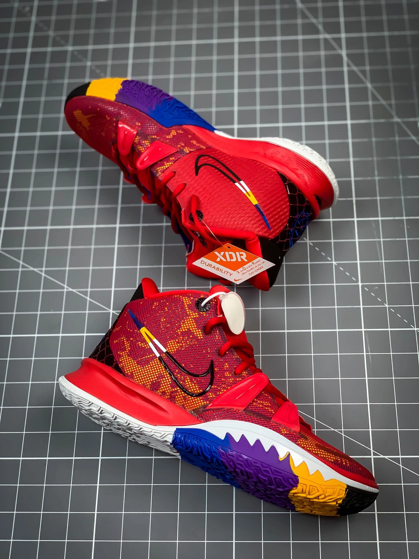 sneakers3a- DC0589-600 item : B-X028C0409O