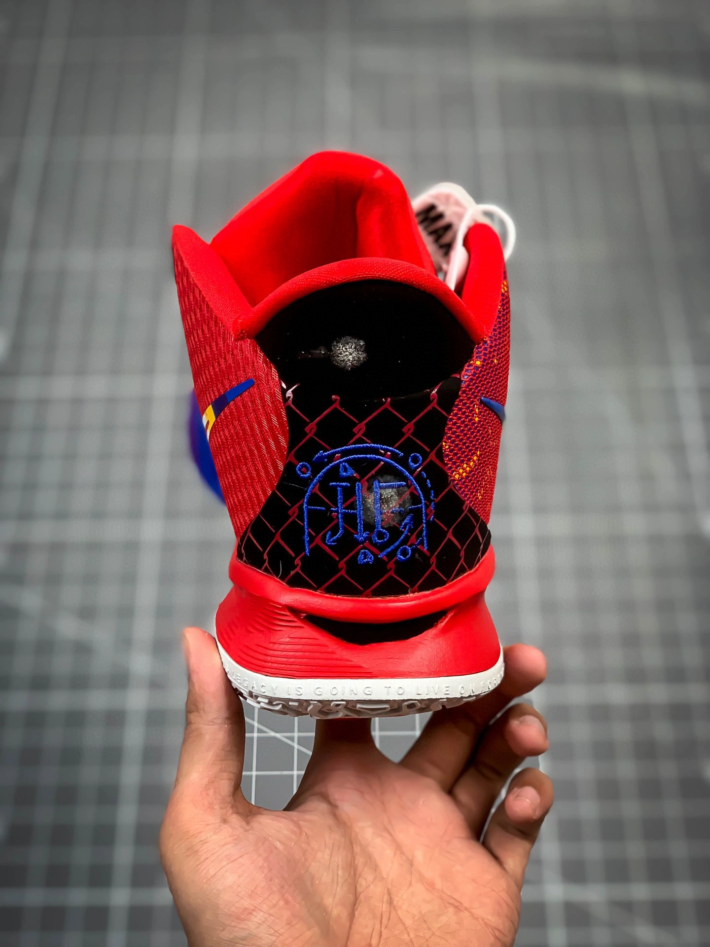 sneakers3a- DC0589-600 item : B-X028C0409O