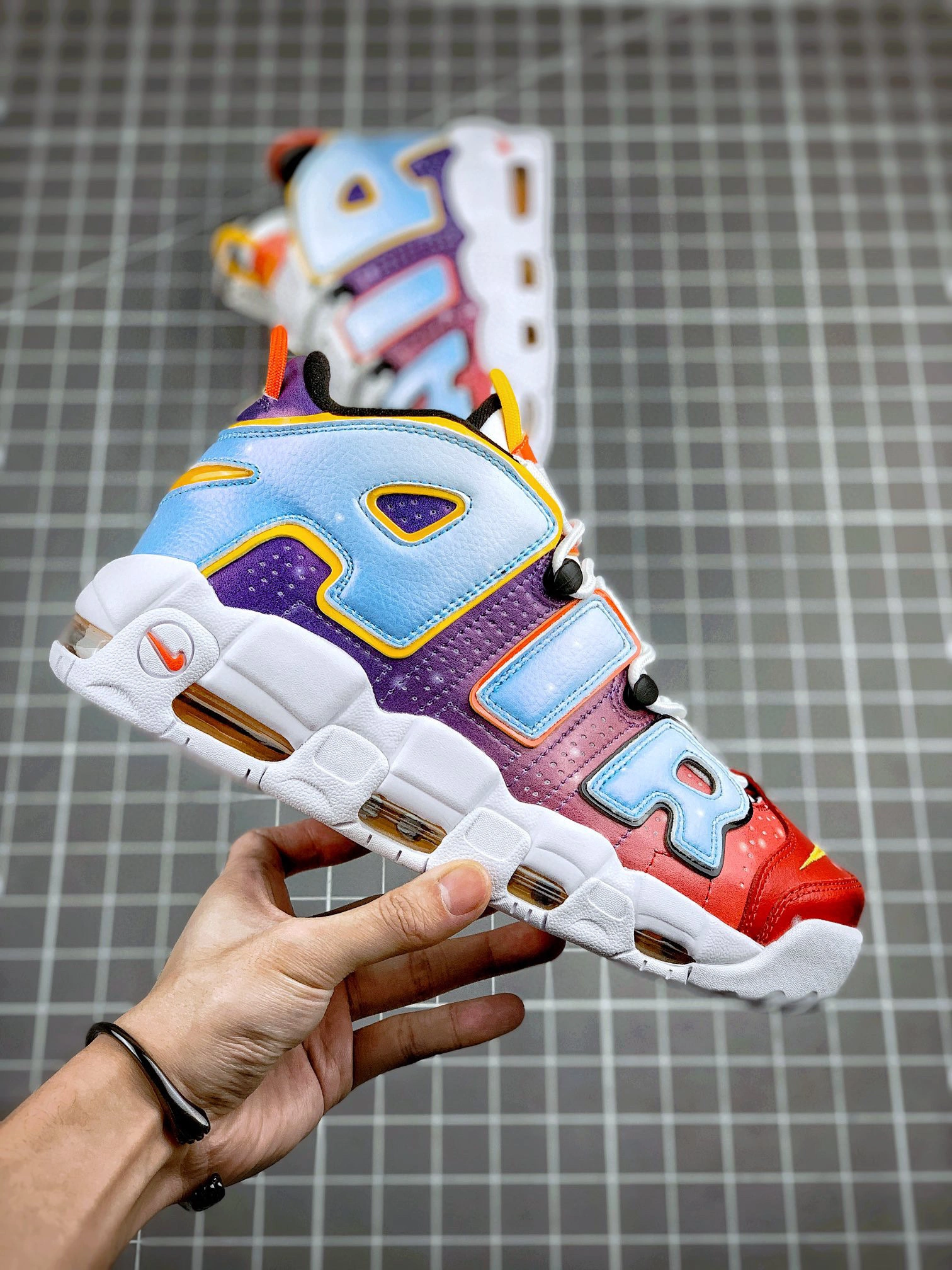 sneakers3a- DD9223-100 item : B-X338C2111O