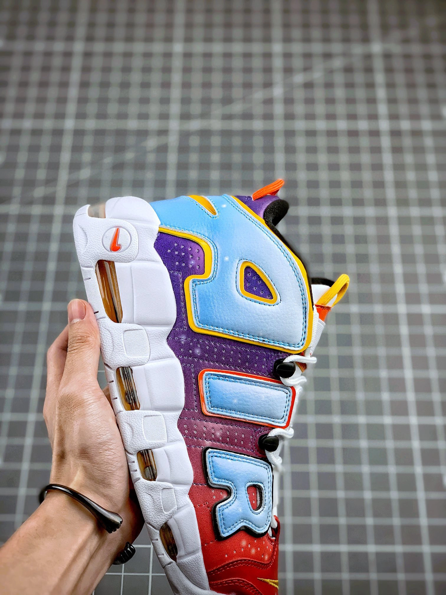 sneakers3a- DD9223-100 item : B-X338C2111O