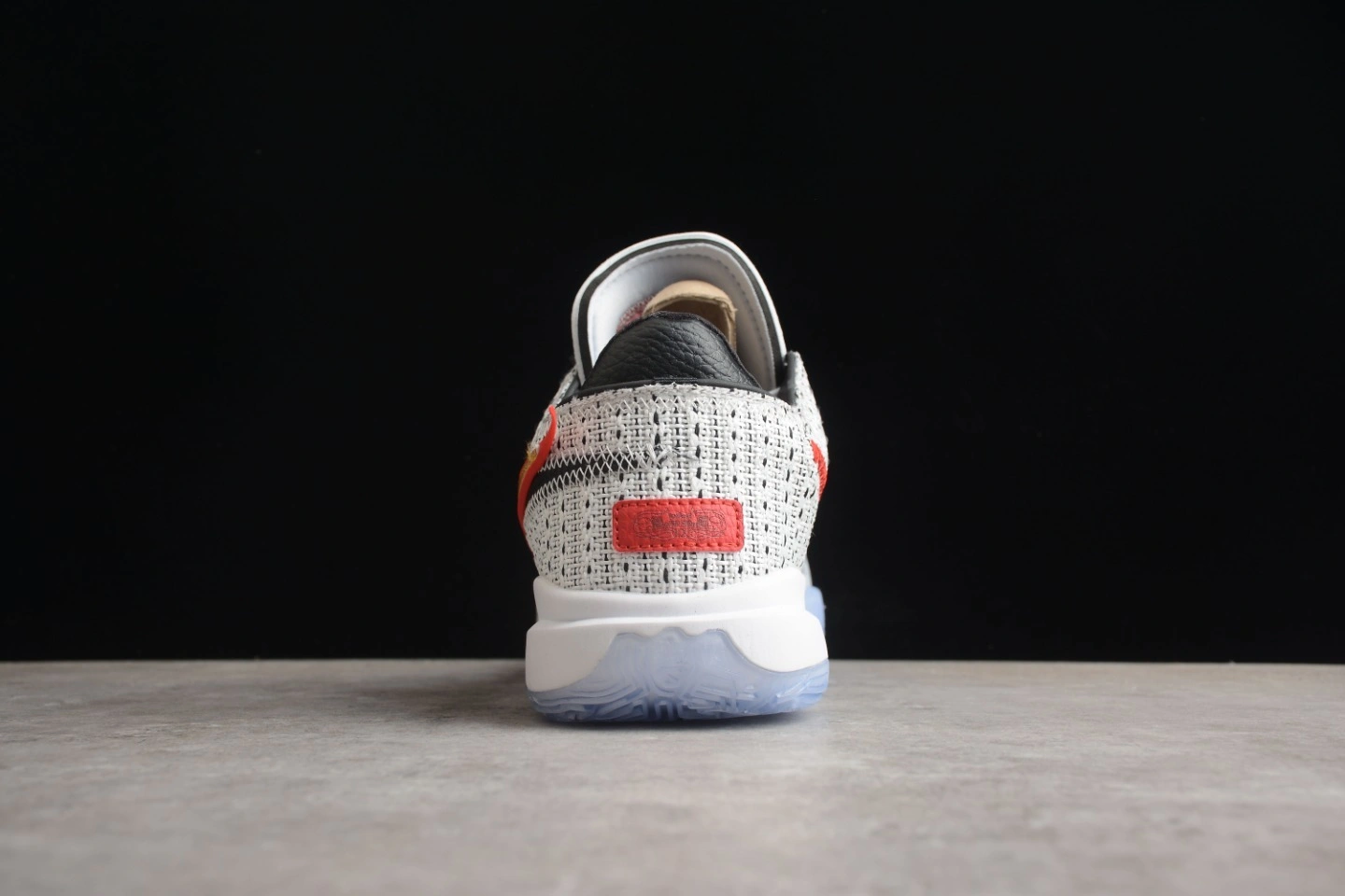 sneakers3a--DJ5423-100 item:C-X167D1510