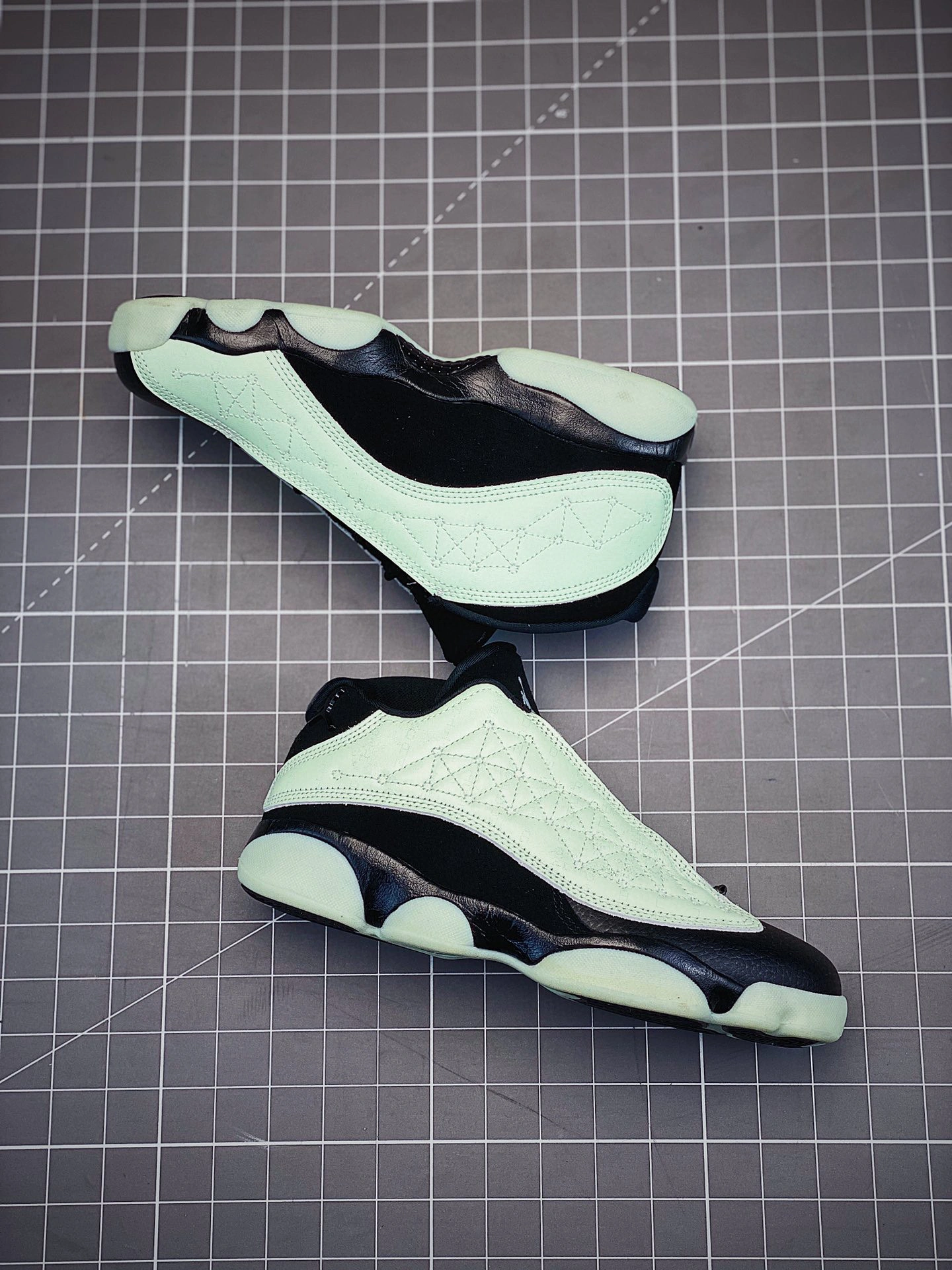 sneakers3a- DM0803-300 item : B-X027C0407O