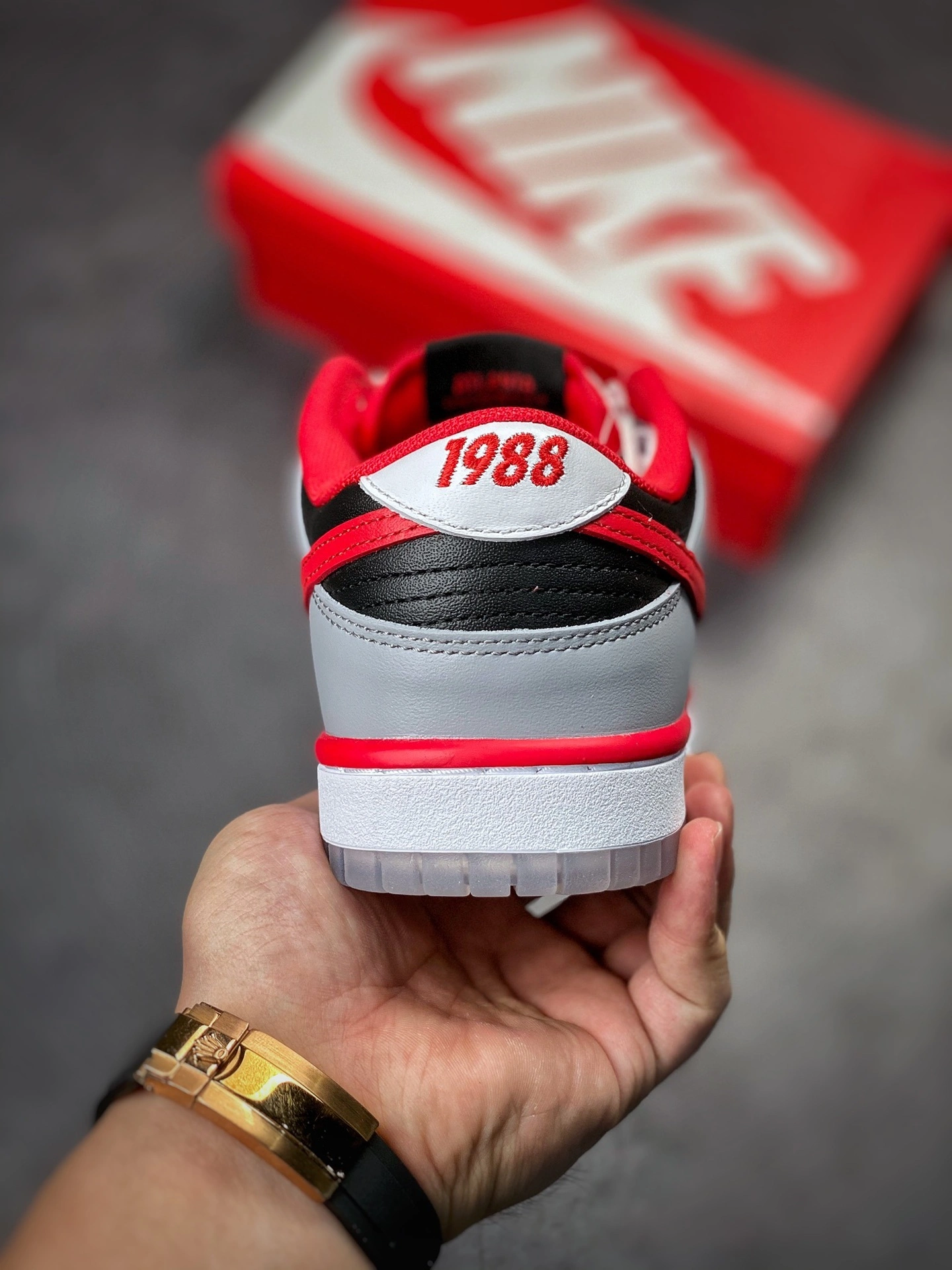 sneakers3a--DR6189 001 item:C-X000D1518