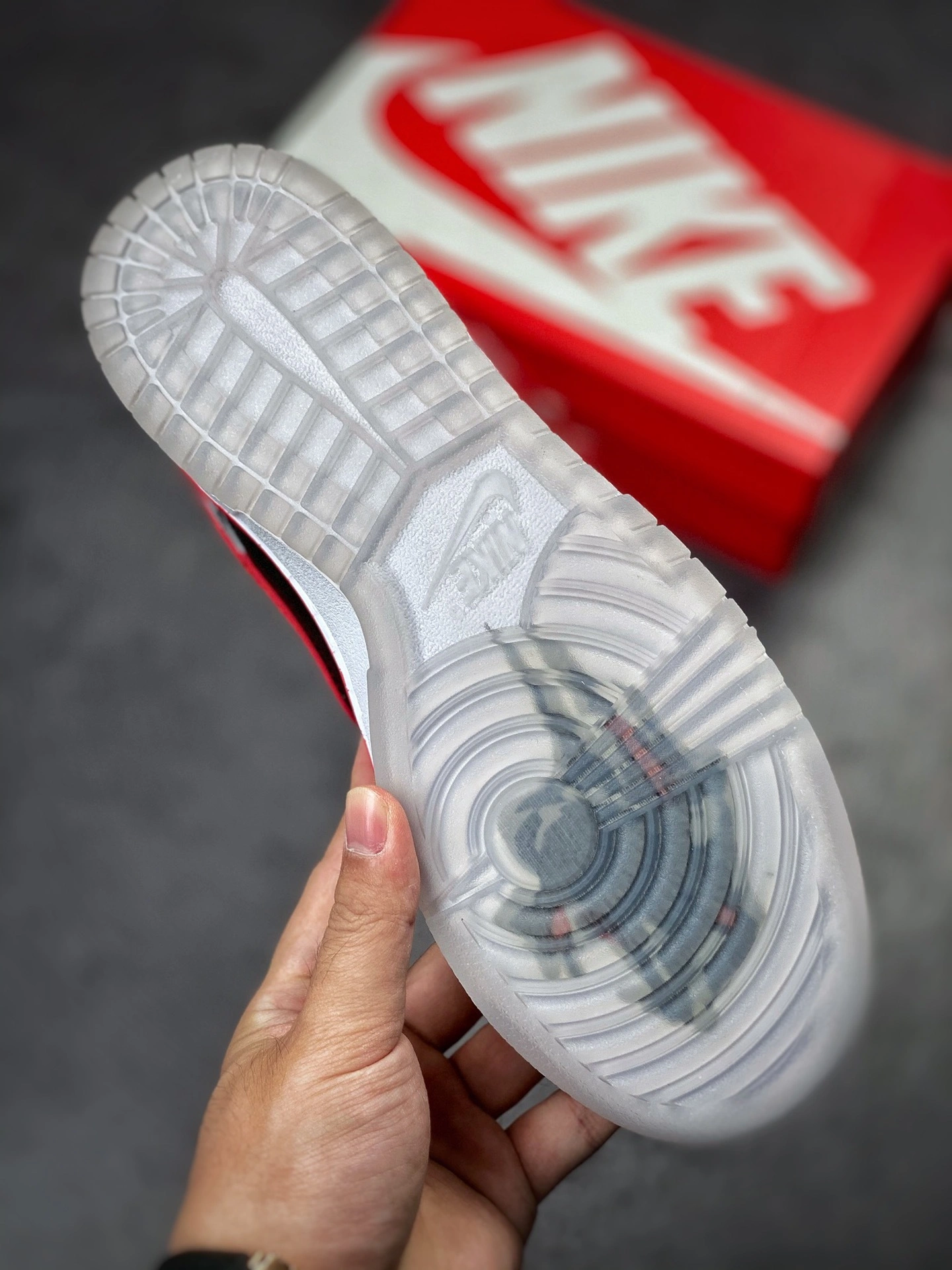 sneakers3a--DR6189 001 item:C-X000D1518