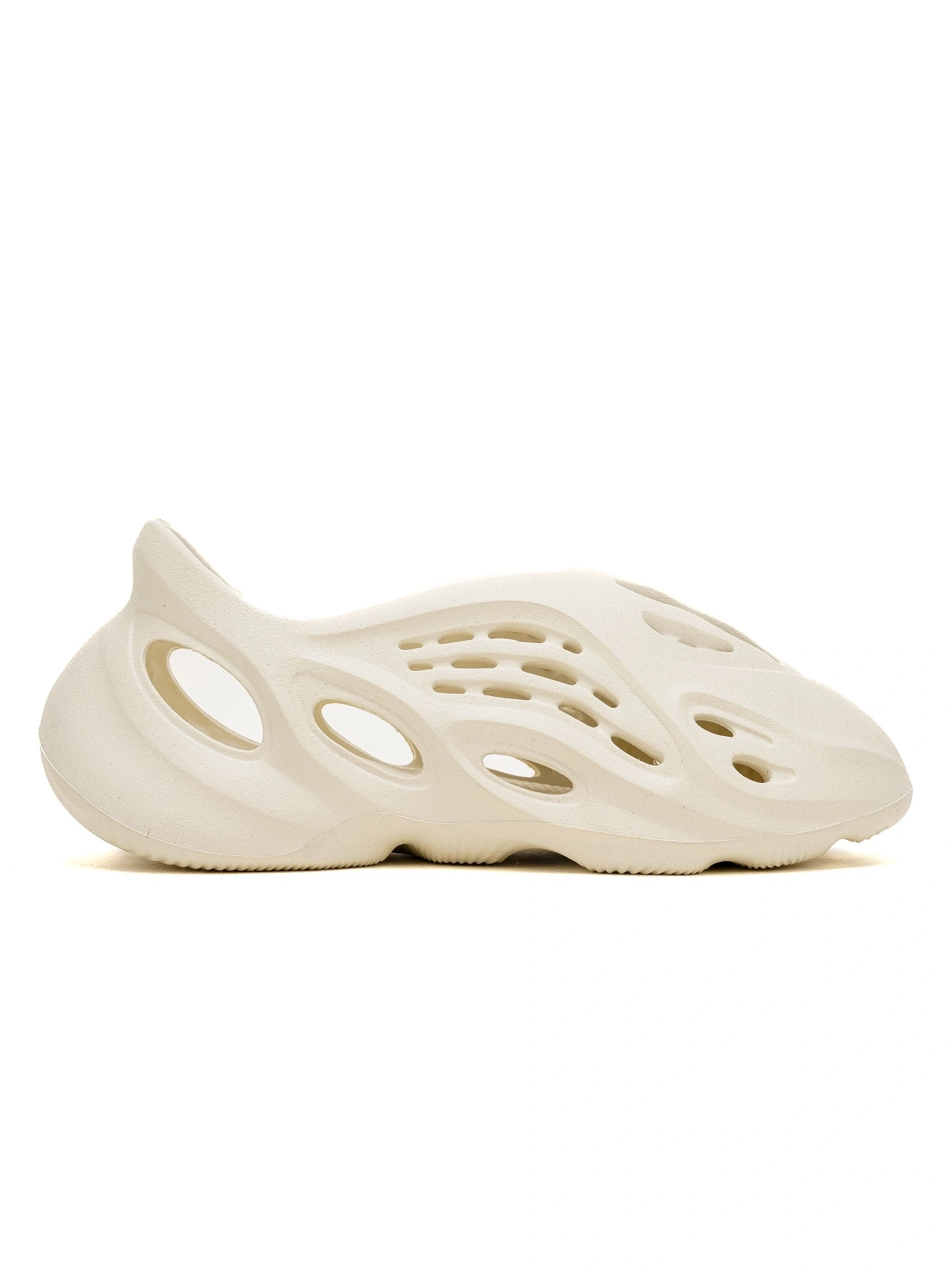 sneakers3a--G55486 item:C-X319F0305Y