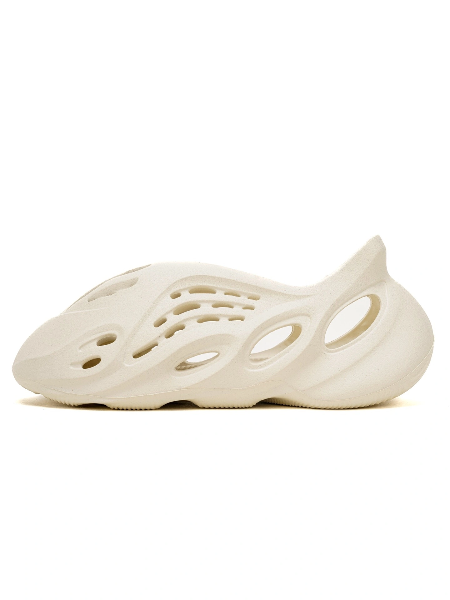 sneakers3a--G55486 item:C-X319F0305Y