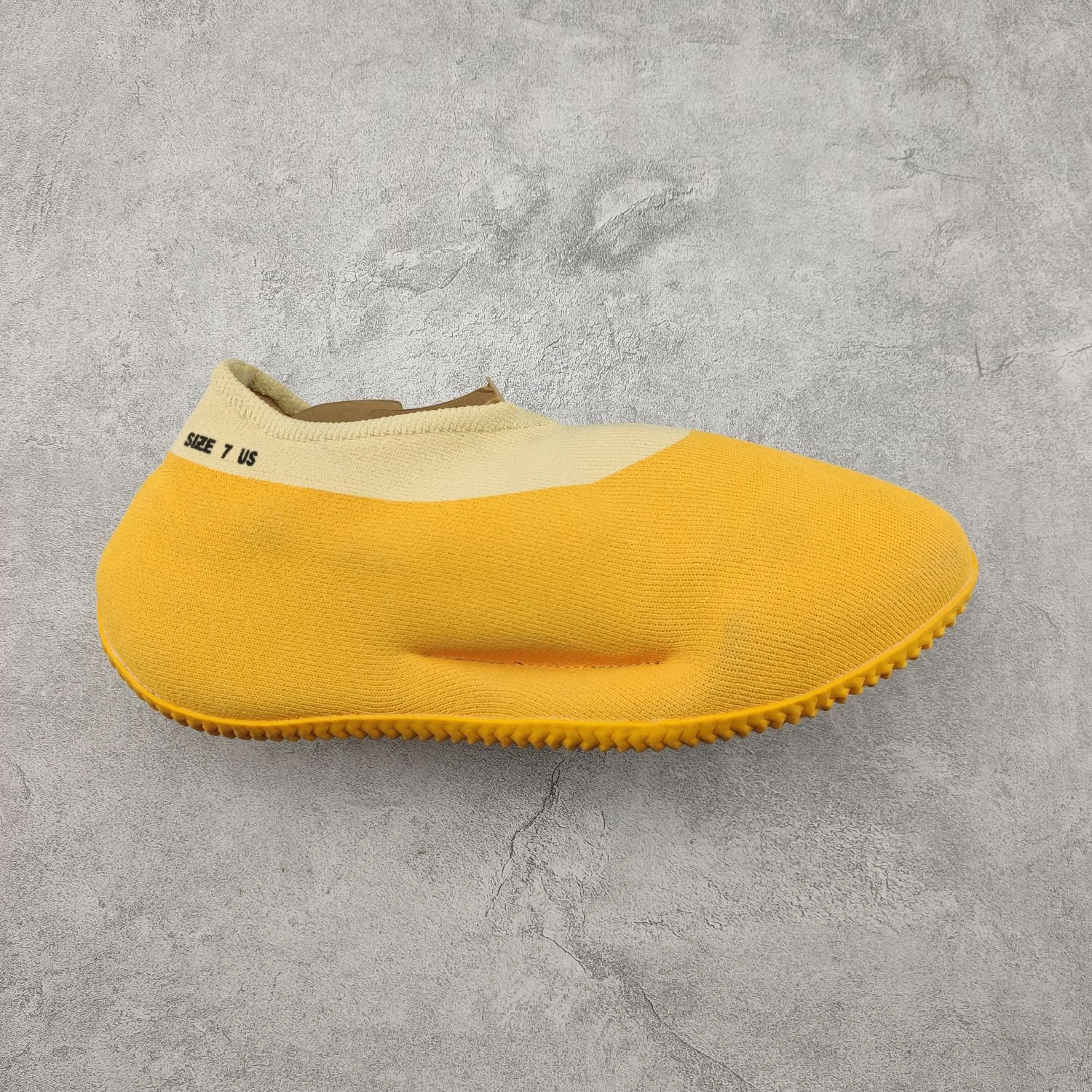 sneakers3a- GW5353 item : B-X030B2610O