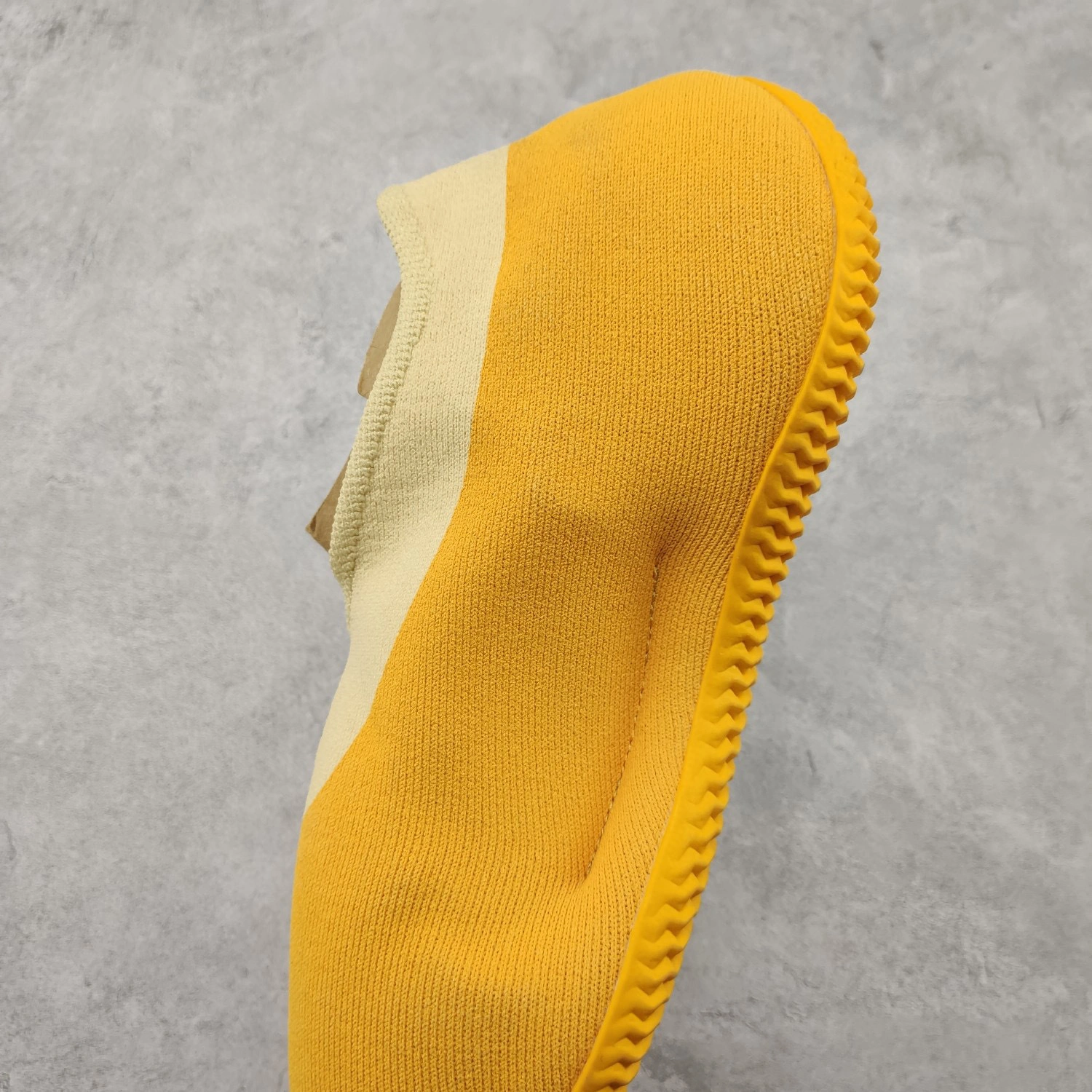 sneakers3a- GW5353 item : B-X030B2610O