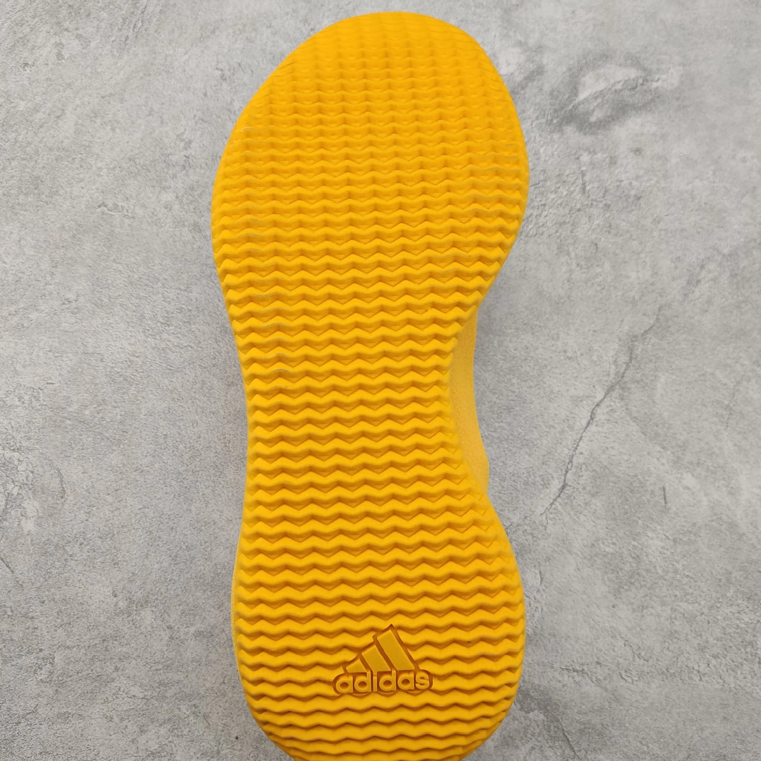 sneakers3a- GW5353 item : B-X030B2610O