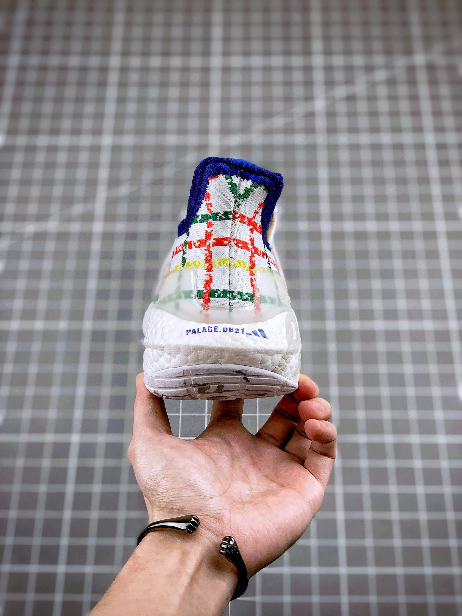 sneakers3a- GY5556 item : B-X234C2109O