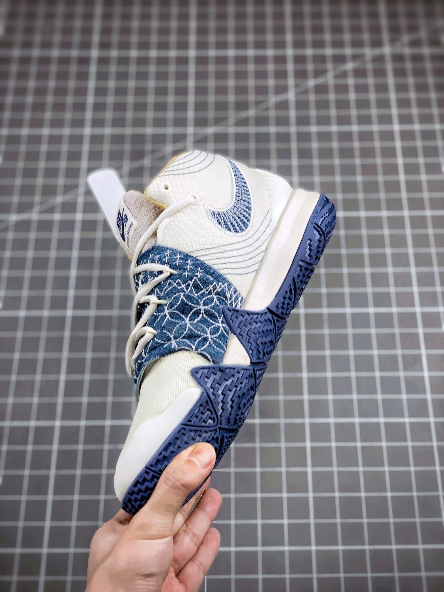 sneakers3a- S2 DA6806-100 item : B-X029B2607O