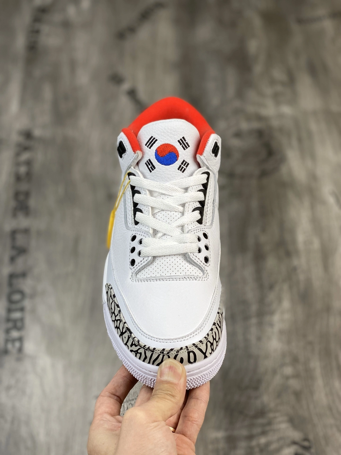 sneakers3a--"Seoul" AV8370-100 item:C-X401I2249V