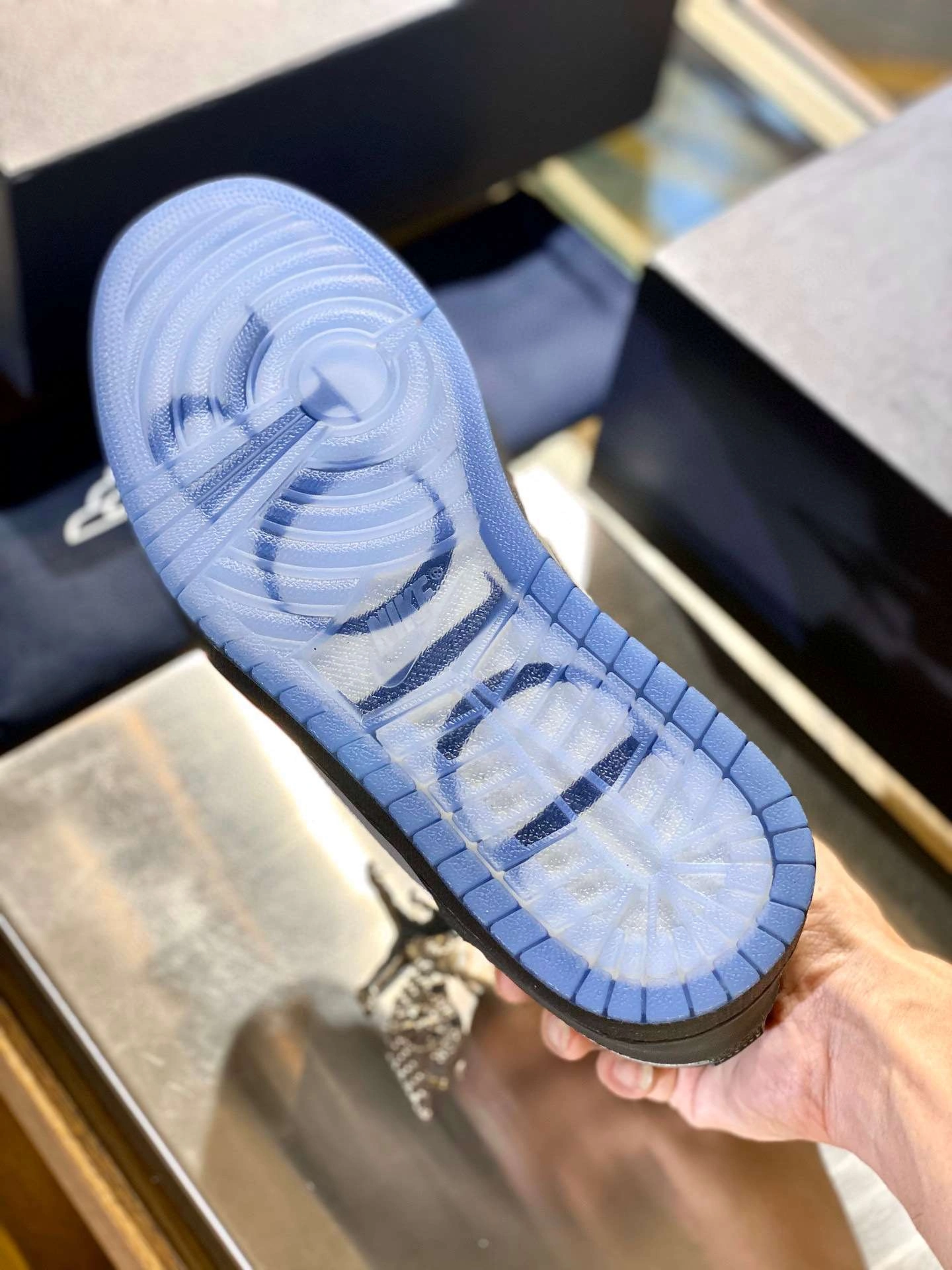&sneakers3a- item : A-X301I0710