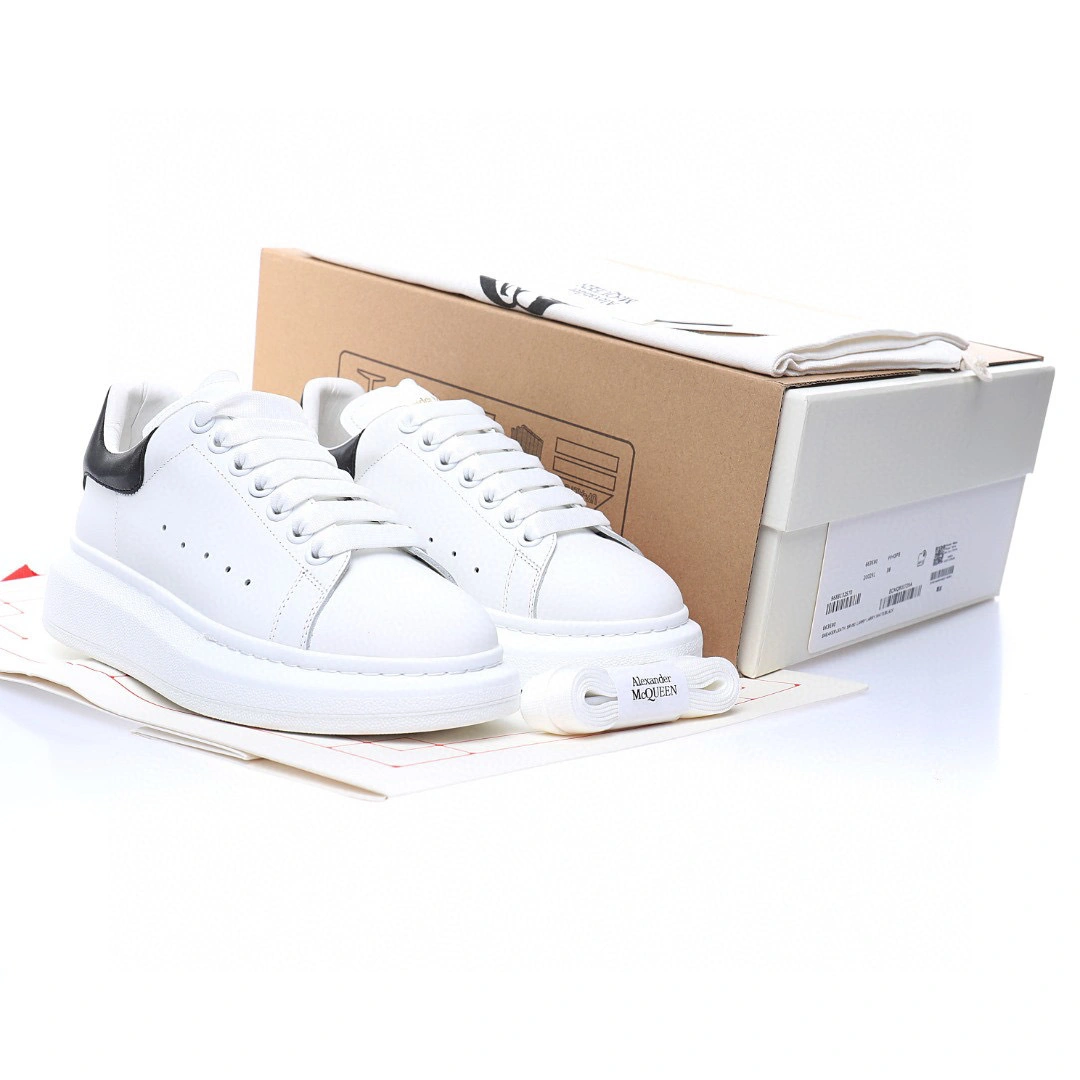 sneakers3a- item : B-X028C0403O