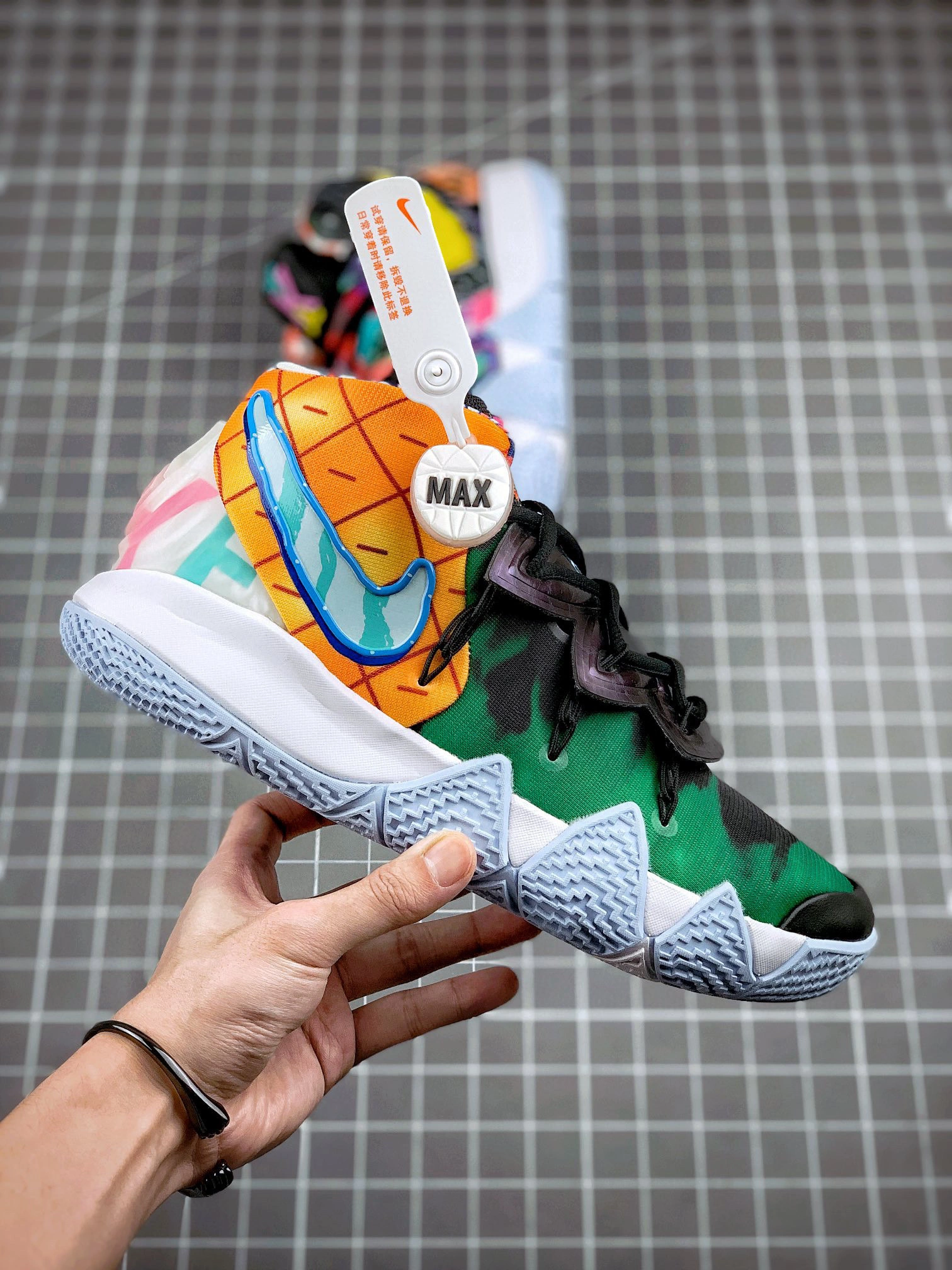 sneakers3a- item : B-X338C2115O