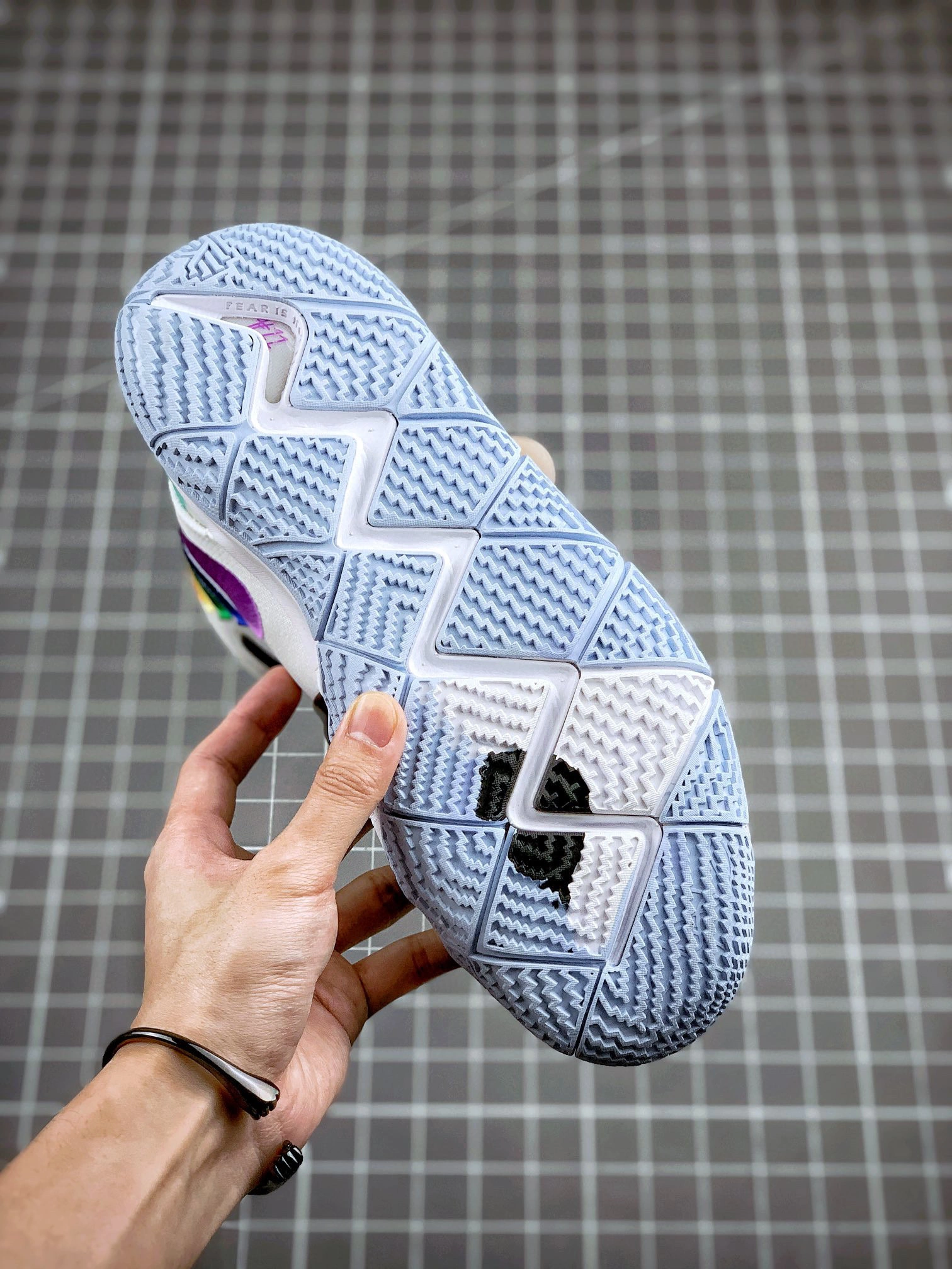 sneakers3a- item : B-X338C2115O