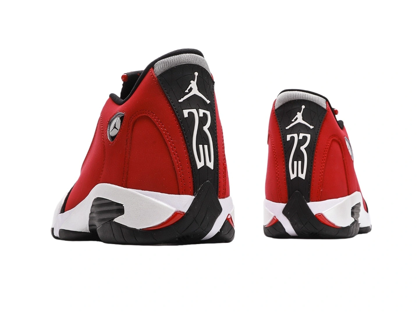 sneakers3a— 14 487471-006 item:C-X000C1311