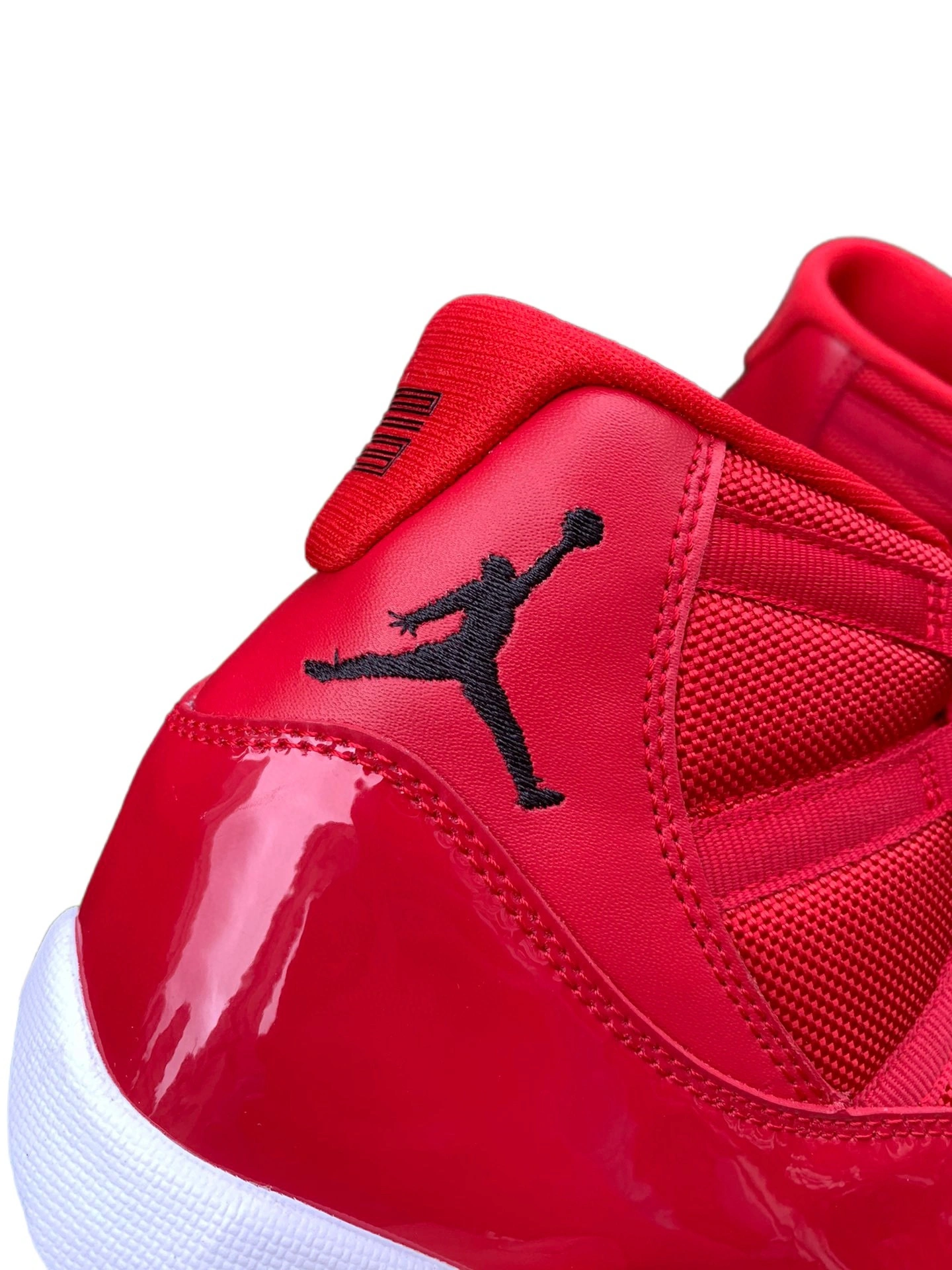 sneakers3a— 378038-623 item:C-X401C1312