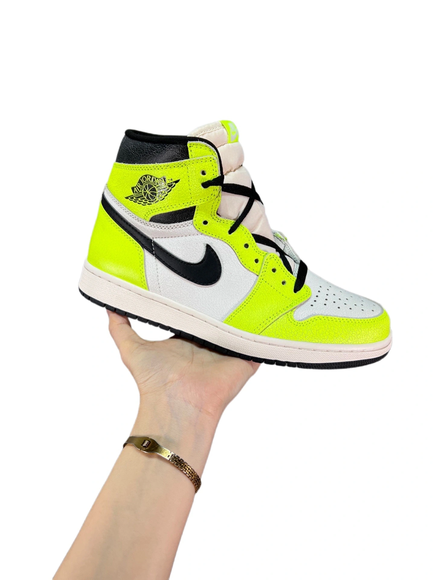 sneakers3a— 555088-702 item:C-X000C1326