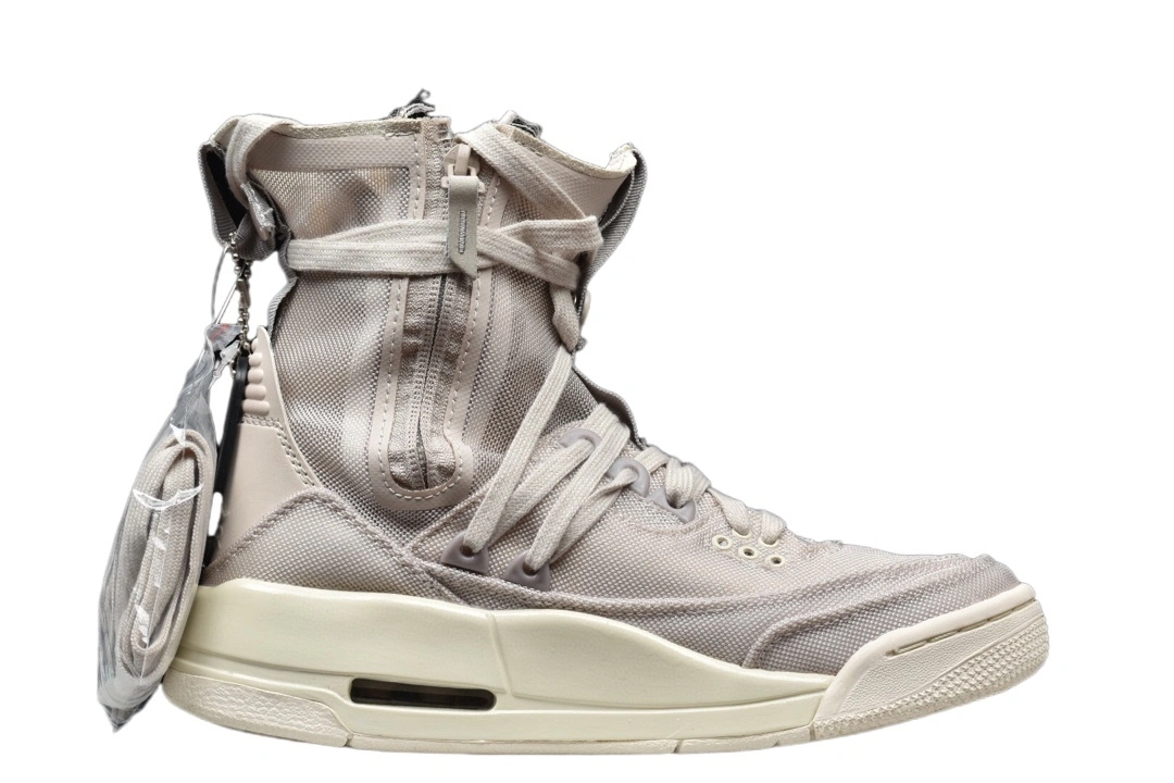 sneakers3a— BQ8394 002 item:C-X080C1342