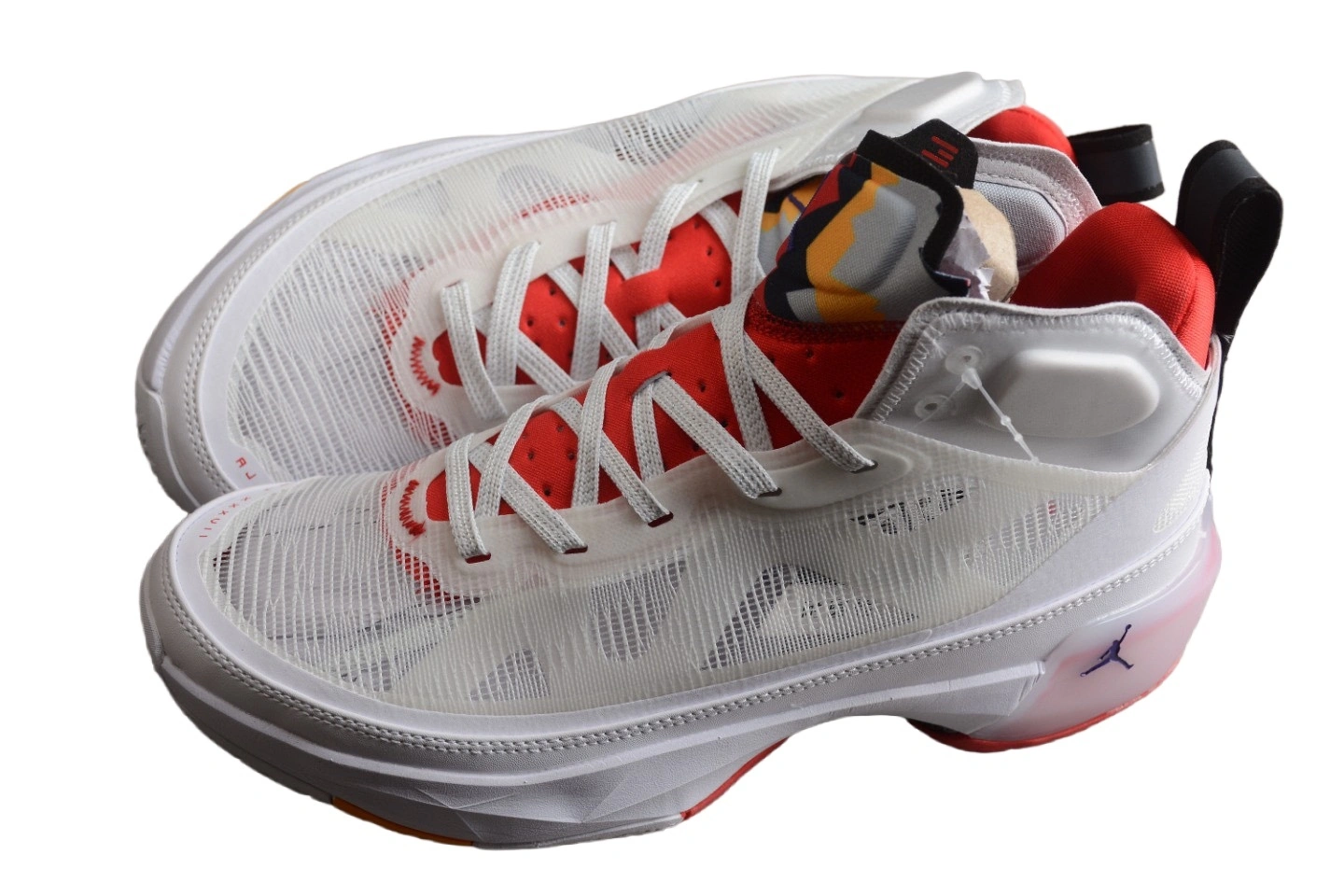 sneakers3a— DD6958-160 item:C-X167C1327
