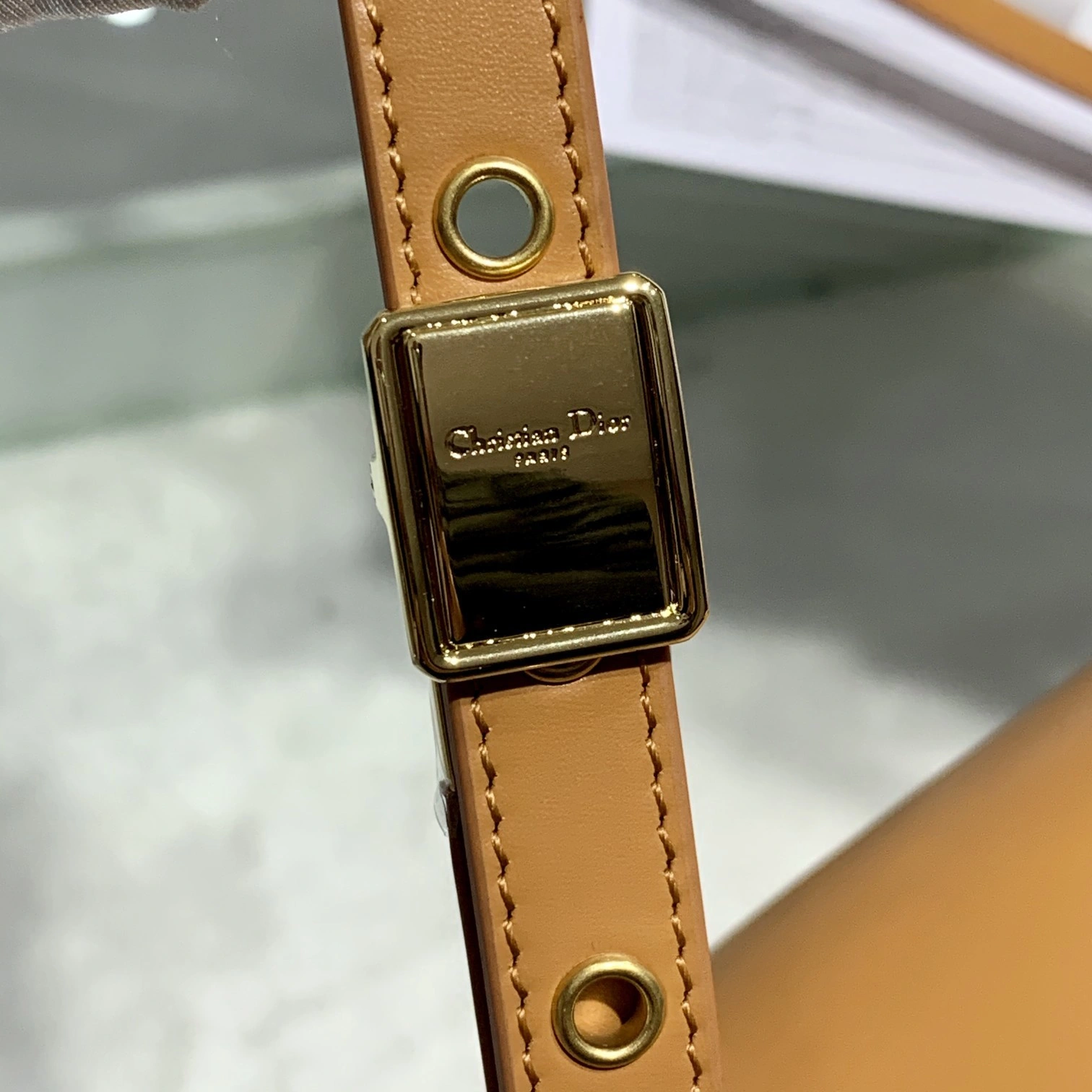Custombag-- M9327UMOL-M43U Bobby high quality version Caramel color item：C-B803D0763