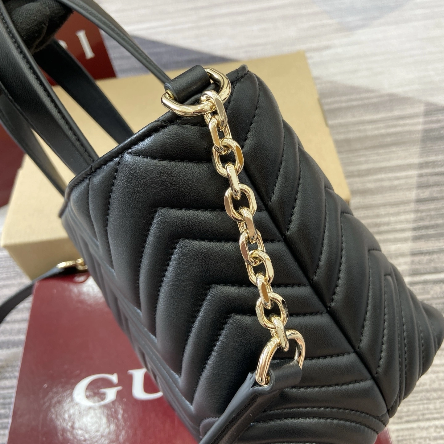 MOMO--6u33i 847386-AAFA1-1000 high quality version GG Marmont sheepskin item:E-B815K2530