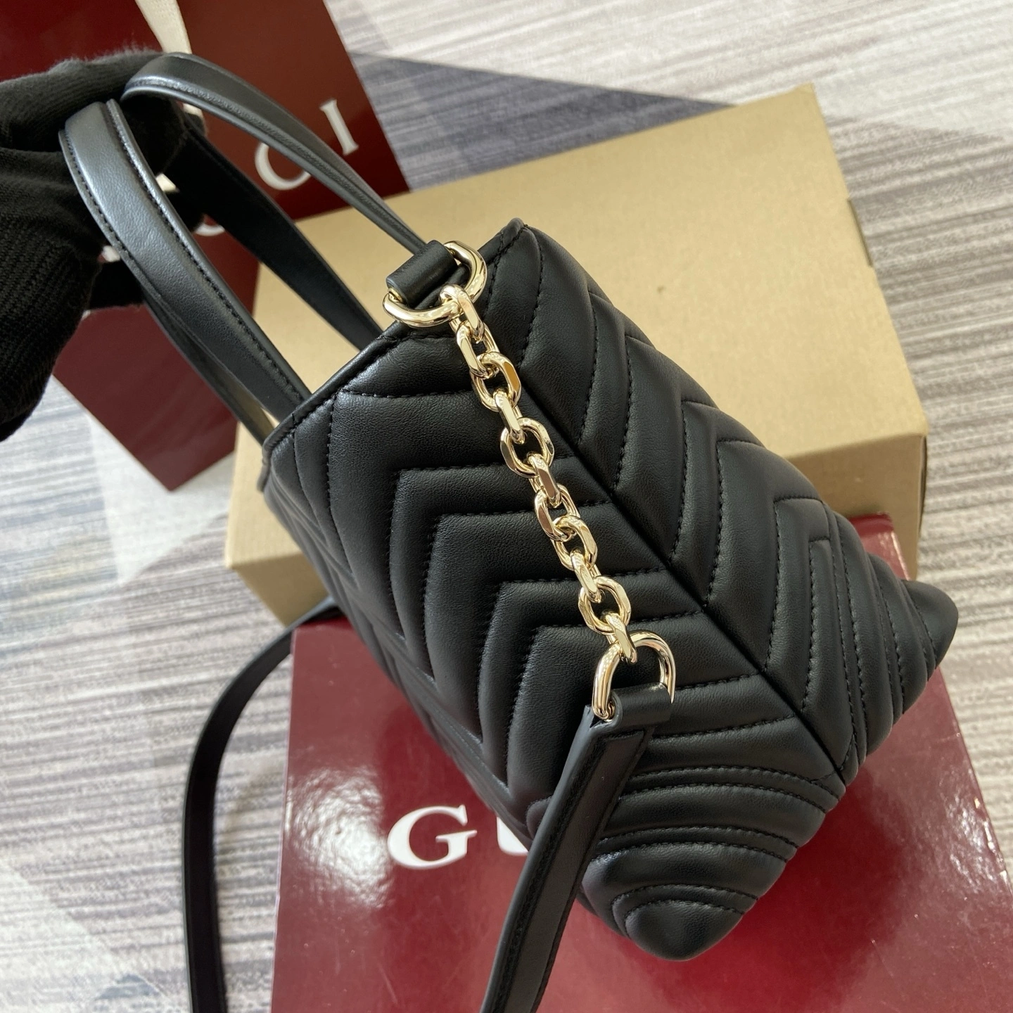 MOMO--6u33i 847386-AAFA1-1000 high quality version GG Marmont sheepskin item:E-B815K2530