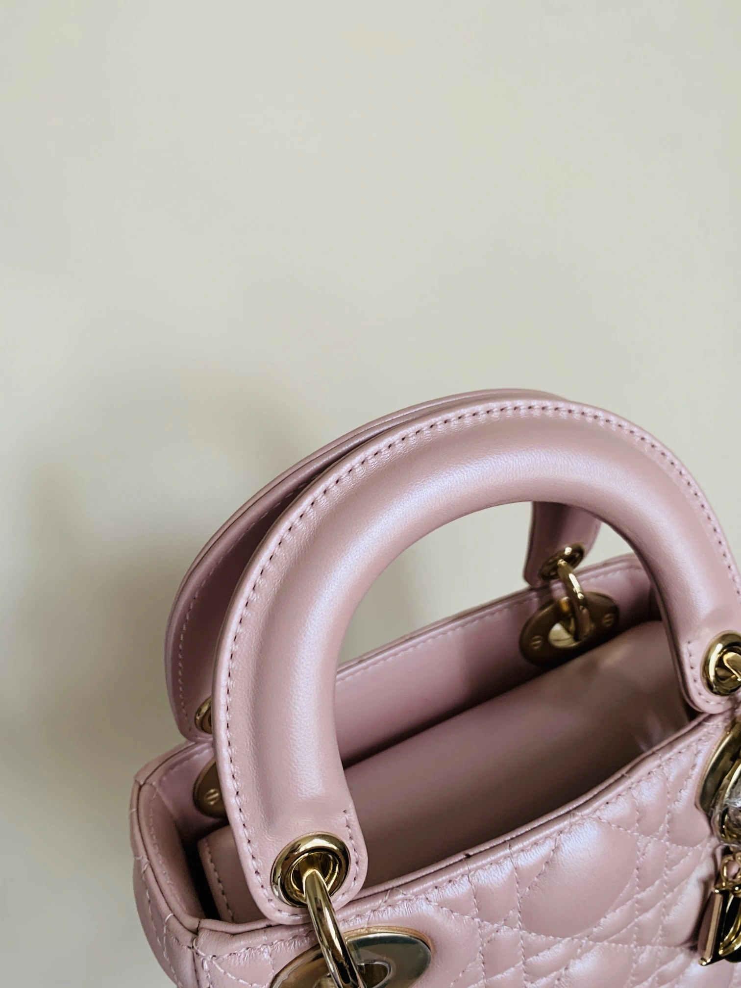 Custombag-- M0505OADU-M15P Lady high quality version Pearl powder item：C-B803D0718