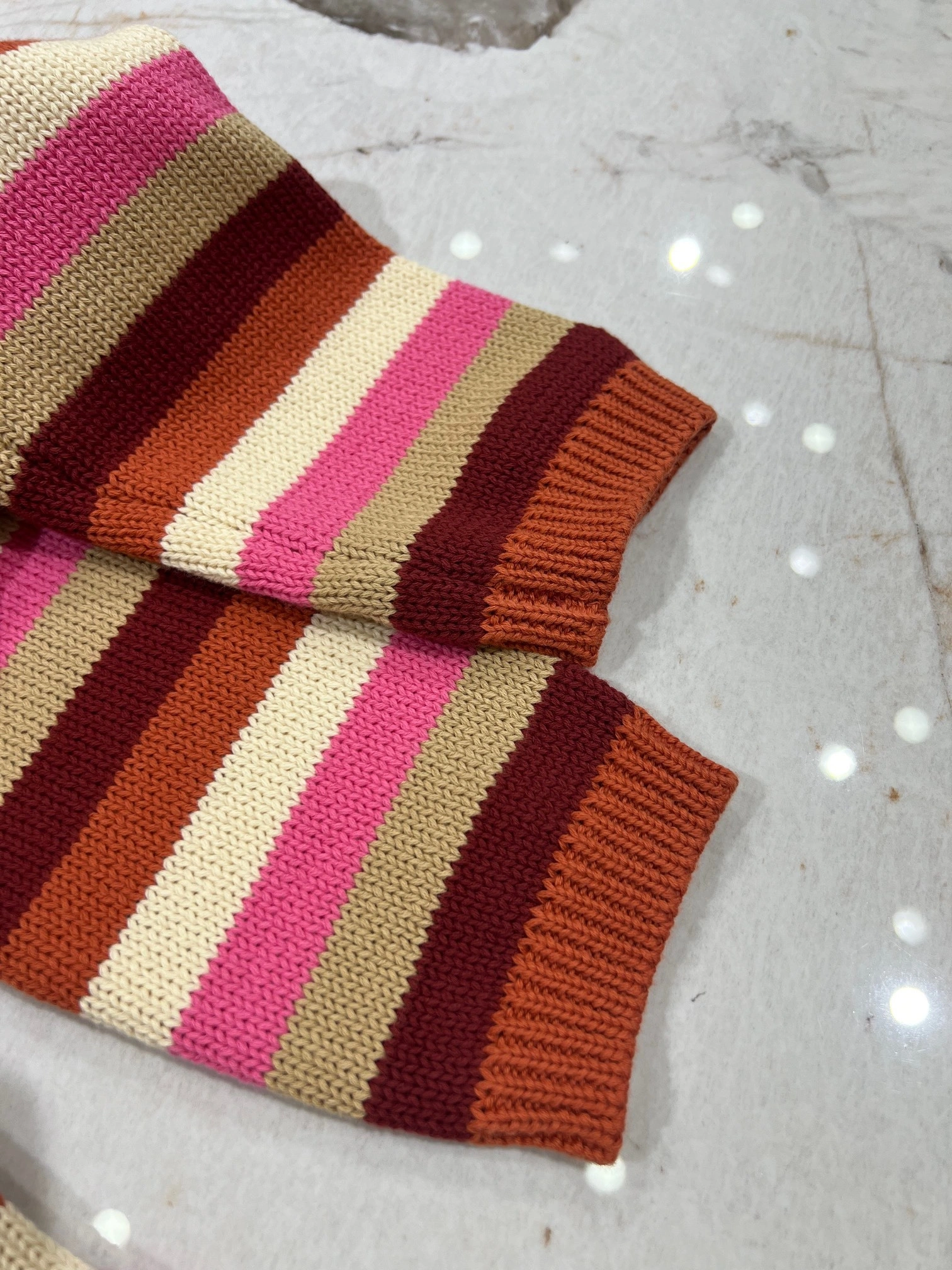 victoria- 1395 2Colour item:D-F140G2446-2