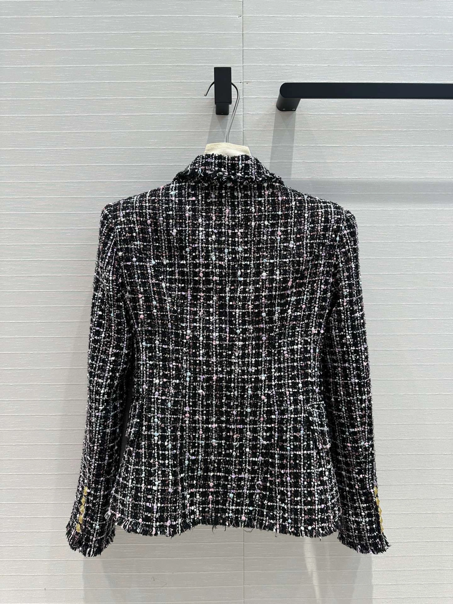 &victoria- 21871i9 item:D-F061I0603