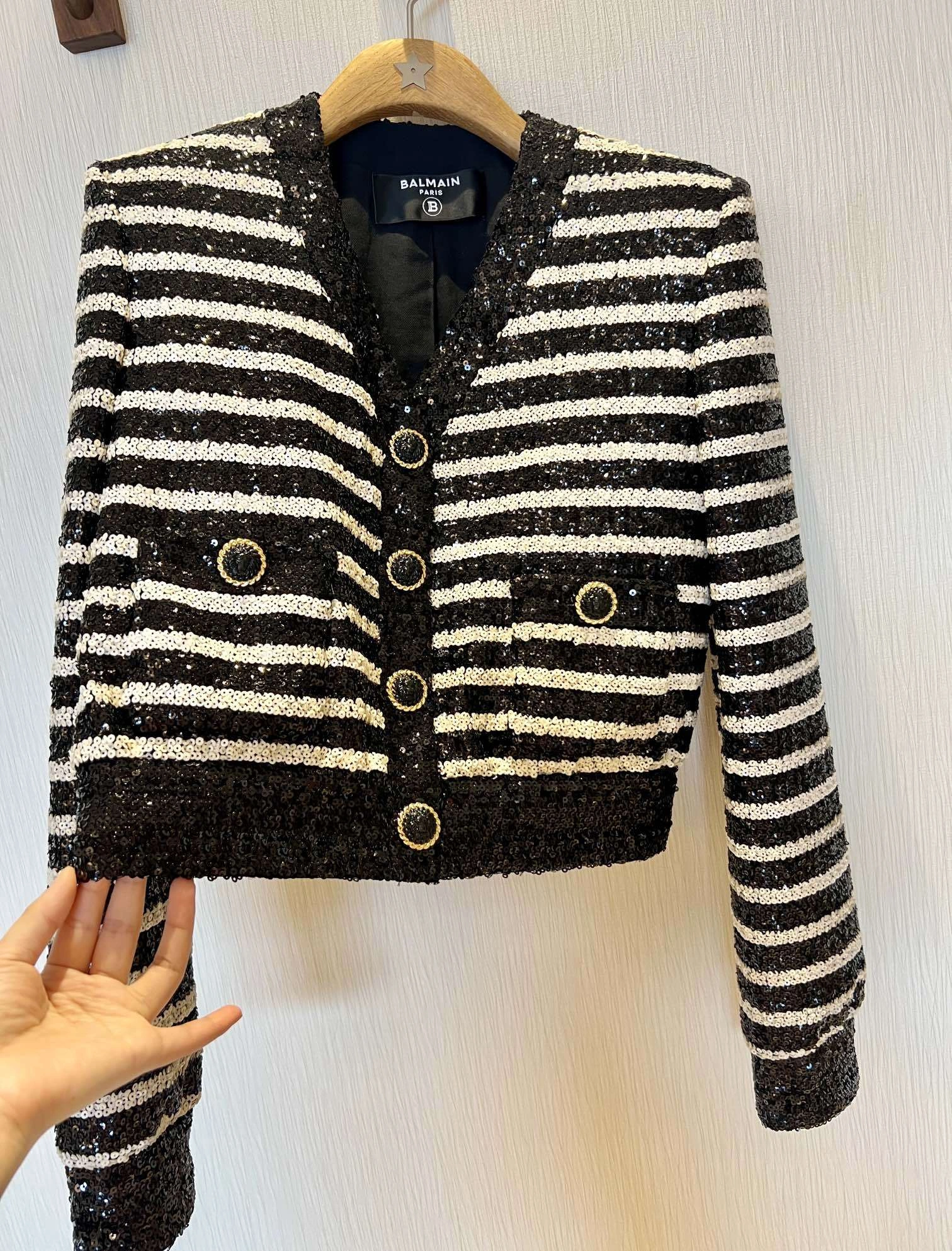 victoria- 21871i9 item:D-F245K0817