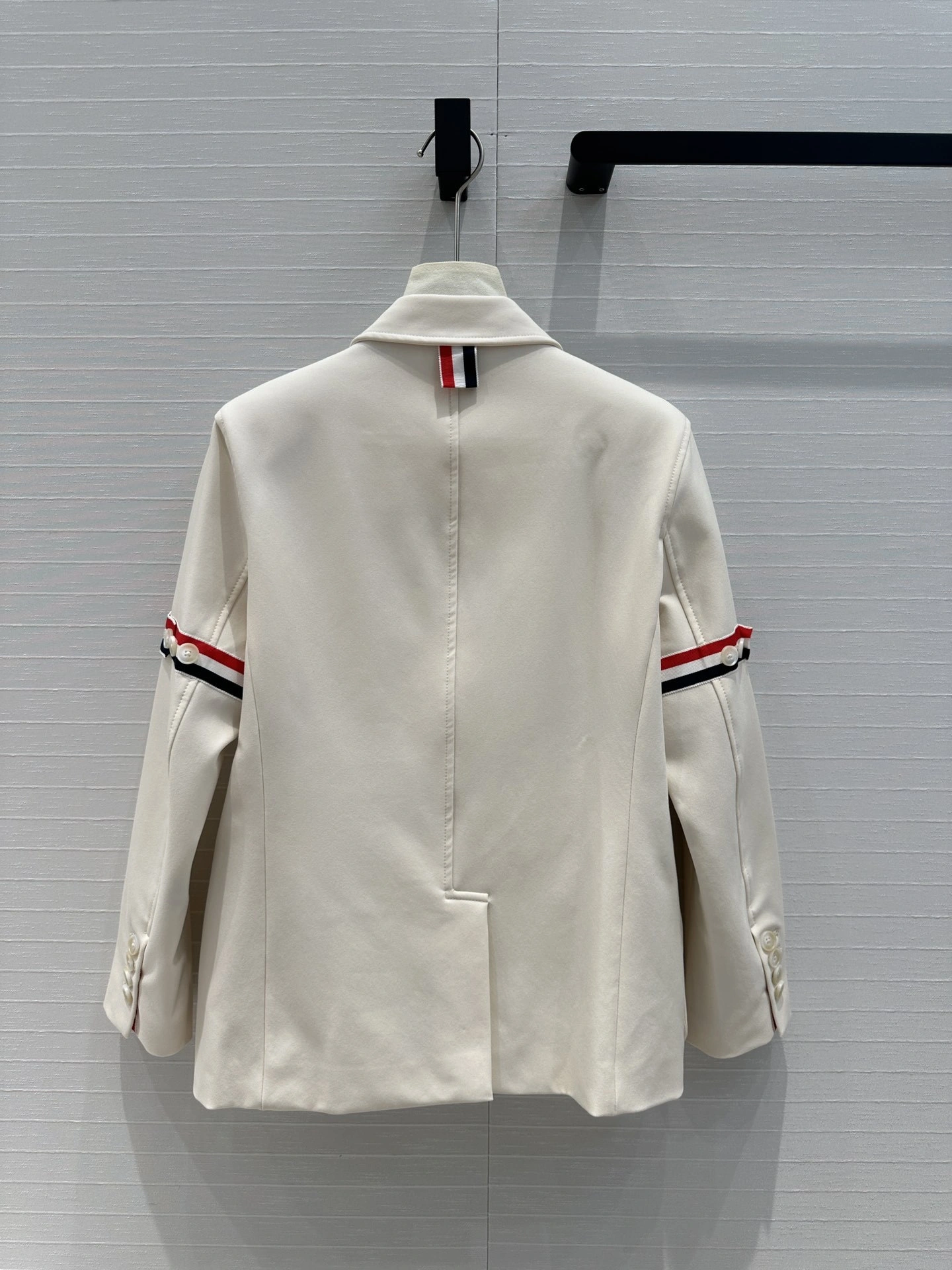 victoria- 2row95 item:D-F240G2628