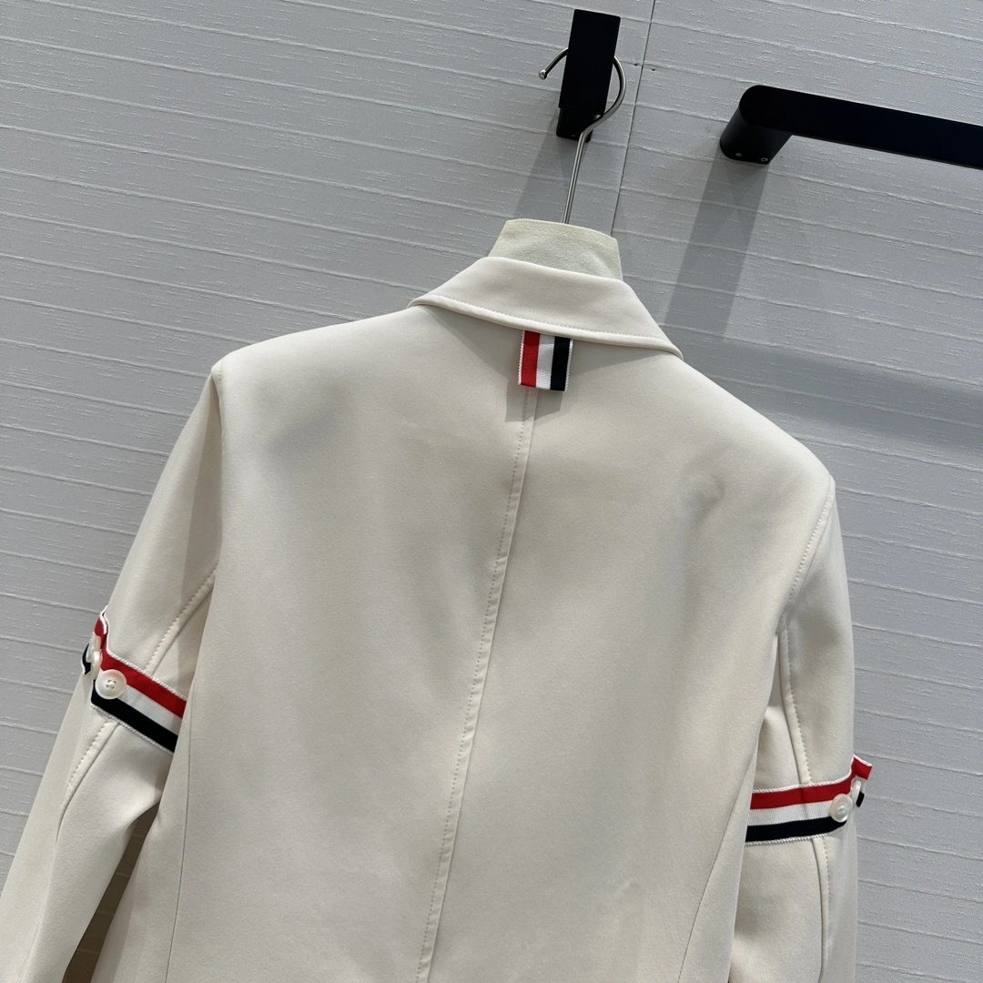 victoria- 2row95 item:D-F240G2628