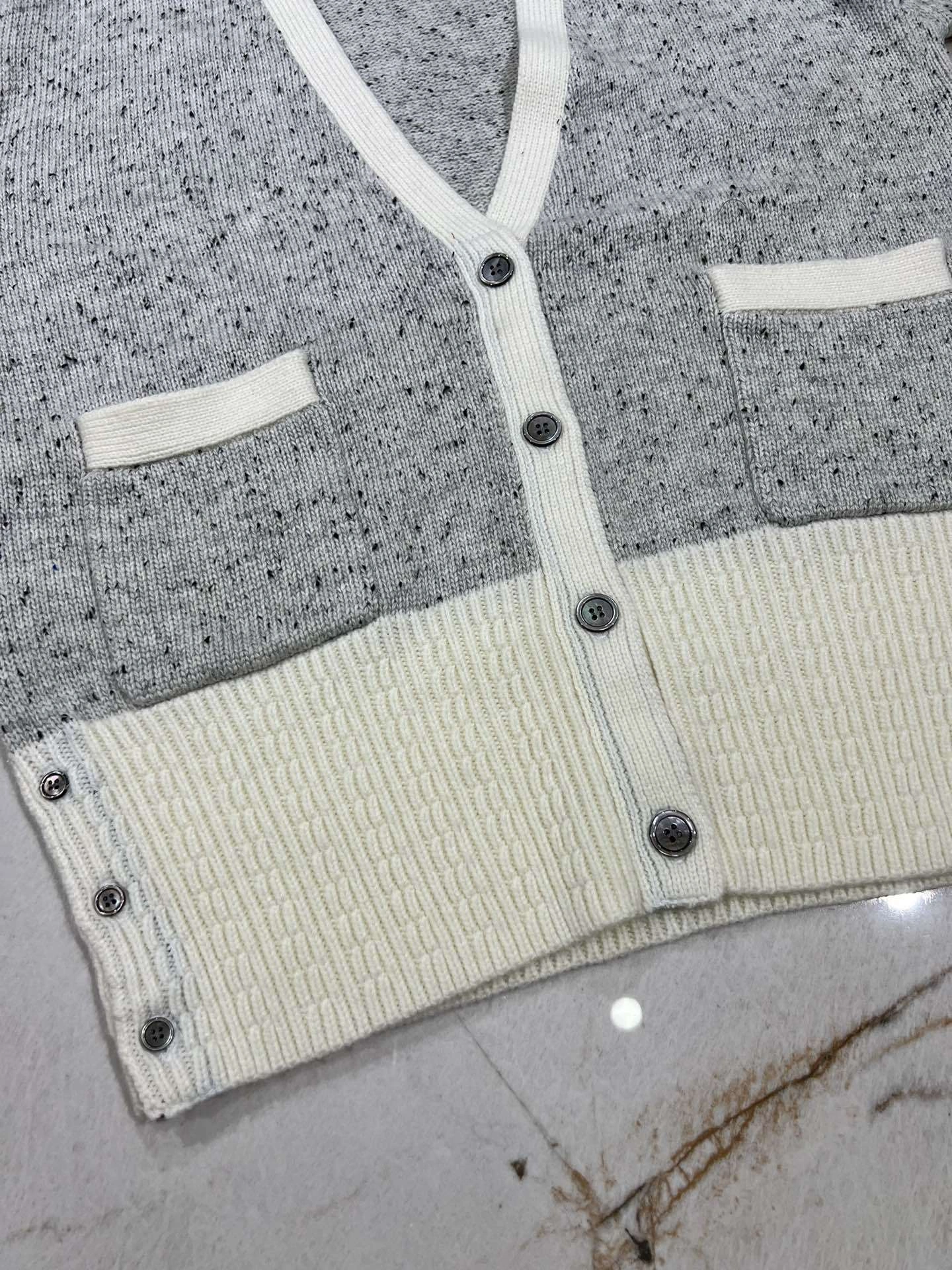 victoria- 2row95 wool 2Colour item:D-F140J5030-2