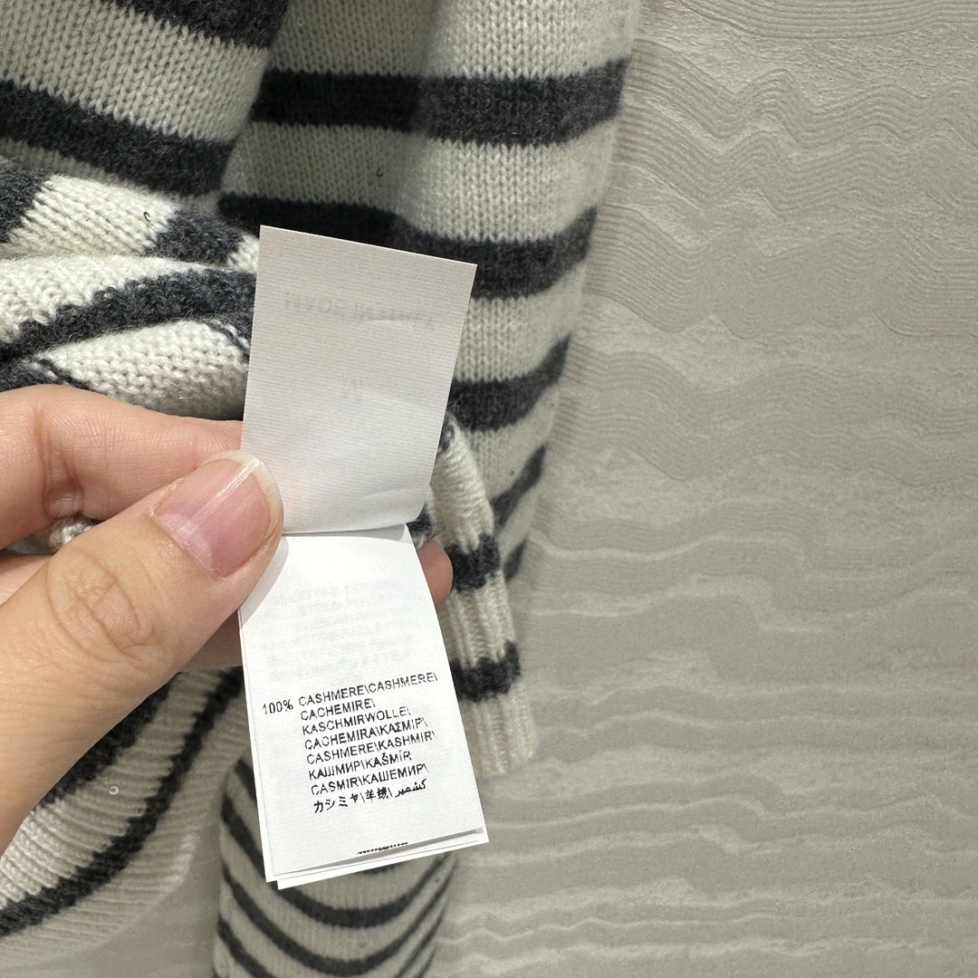 victoria- 2ru9588o cashmere item:D-F061I0604