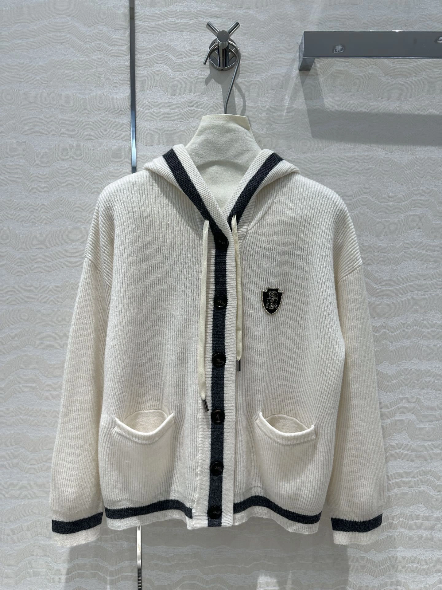 victoria- 2ru9588o cashmere item:D-F061I0606