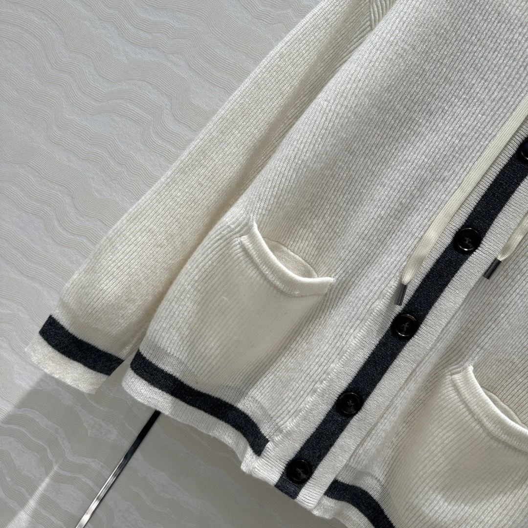 victoria- 2ru9588o cashmere item:D-F061I0606