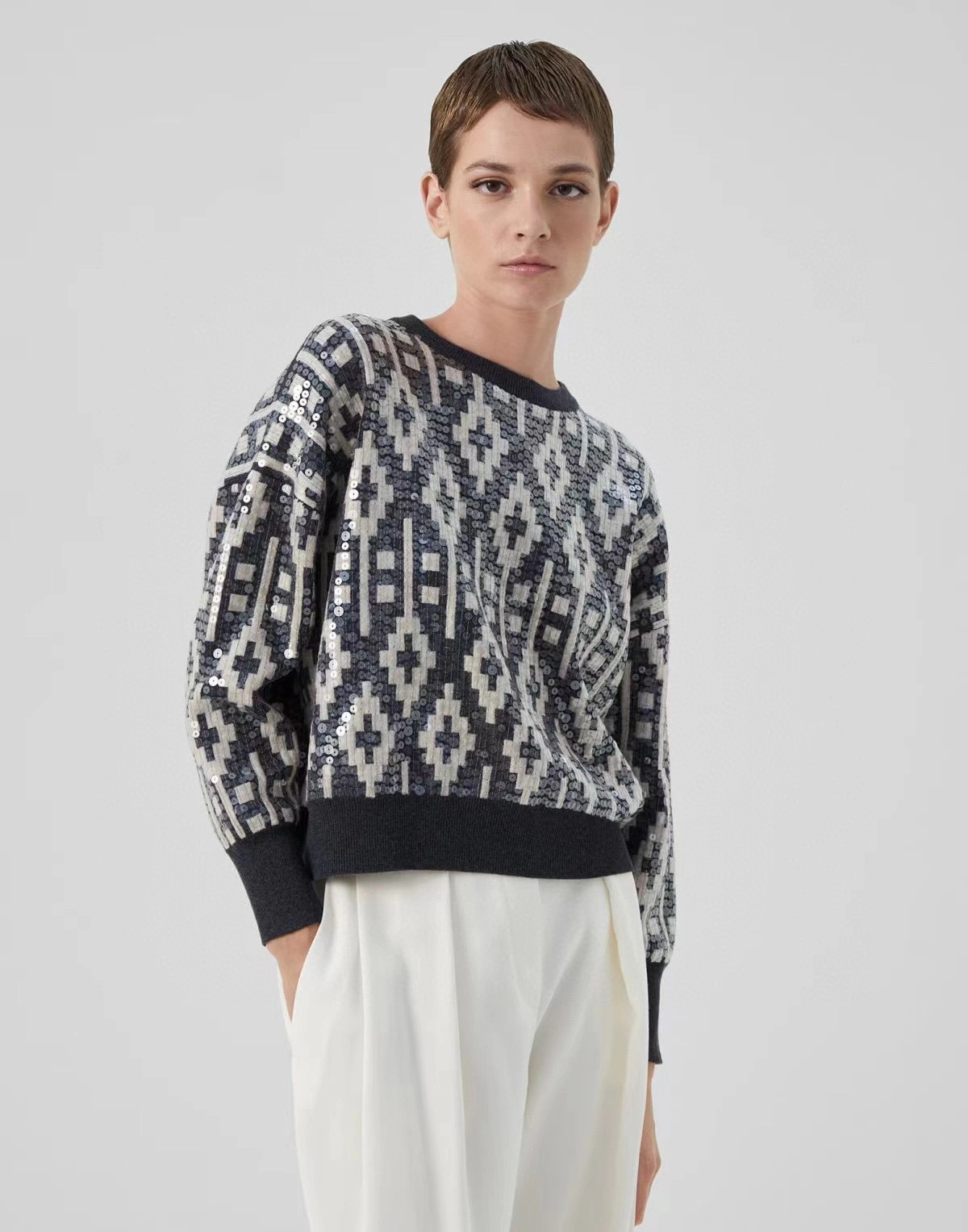 victoria- 2ru9588o embroidery wool cashmere item:D-F061H1527