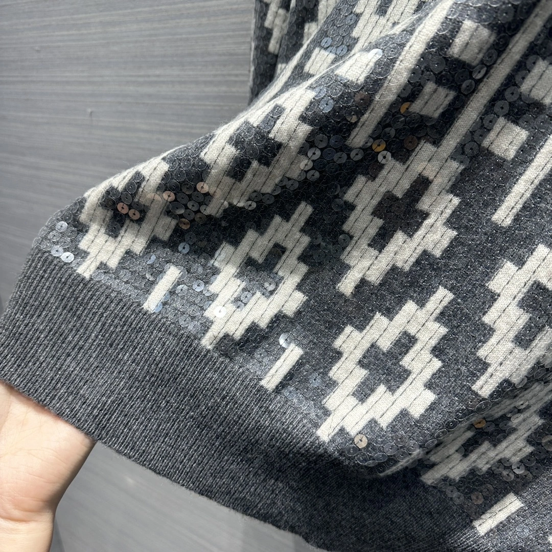 victoria- 2ru9588o embroidery wool cashmere item:D-F061H1527