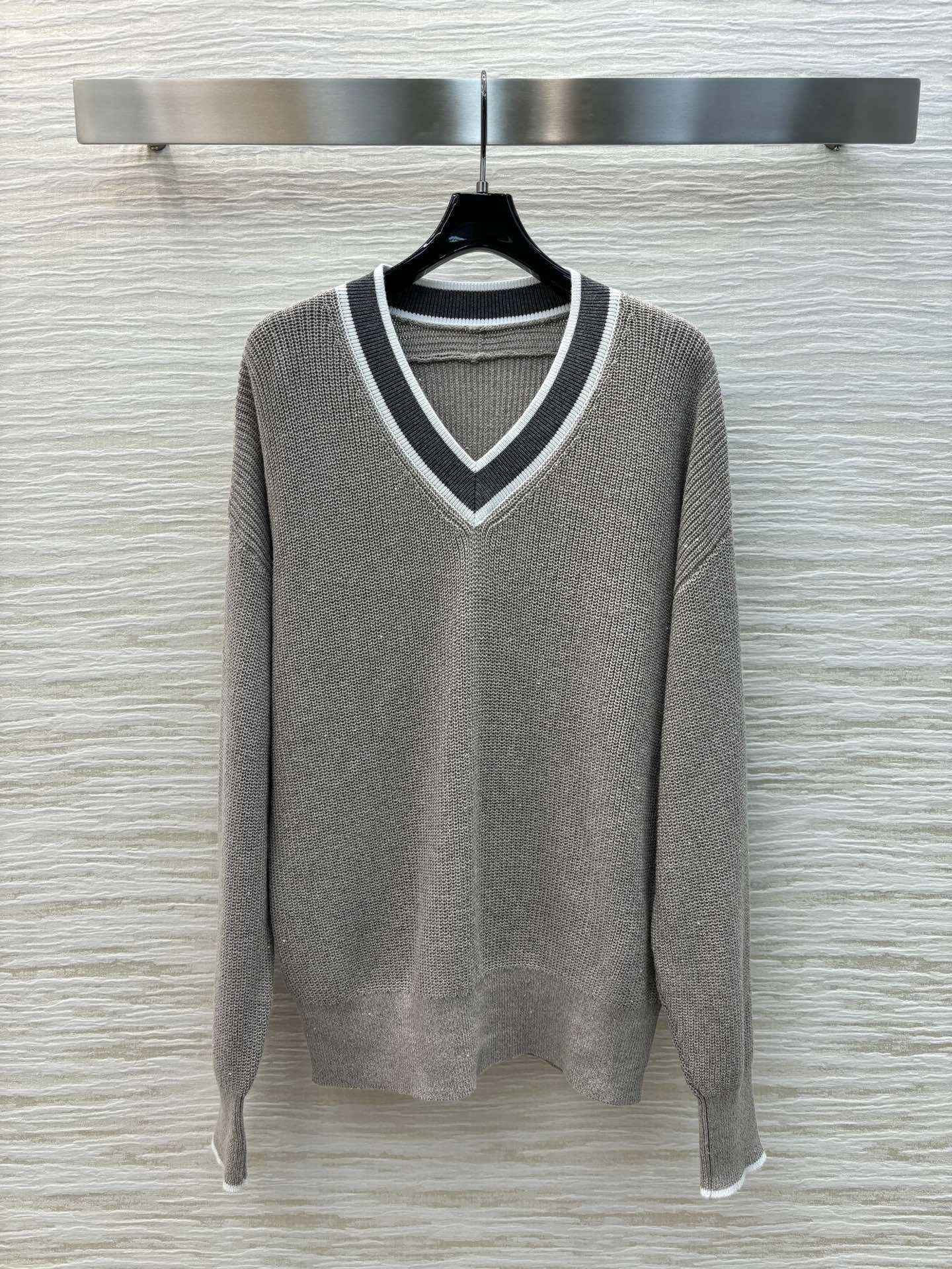 victoria- 2ru9588o item:D-F061H1541