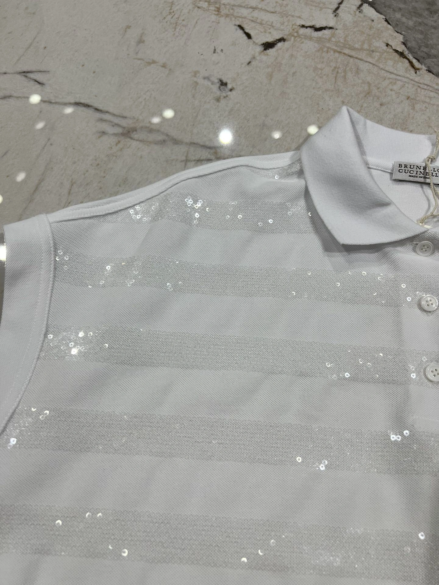 victoria- 2ru9588o item:D-F140G2449