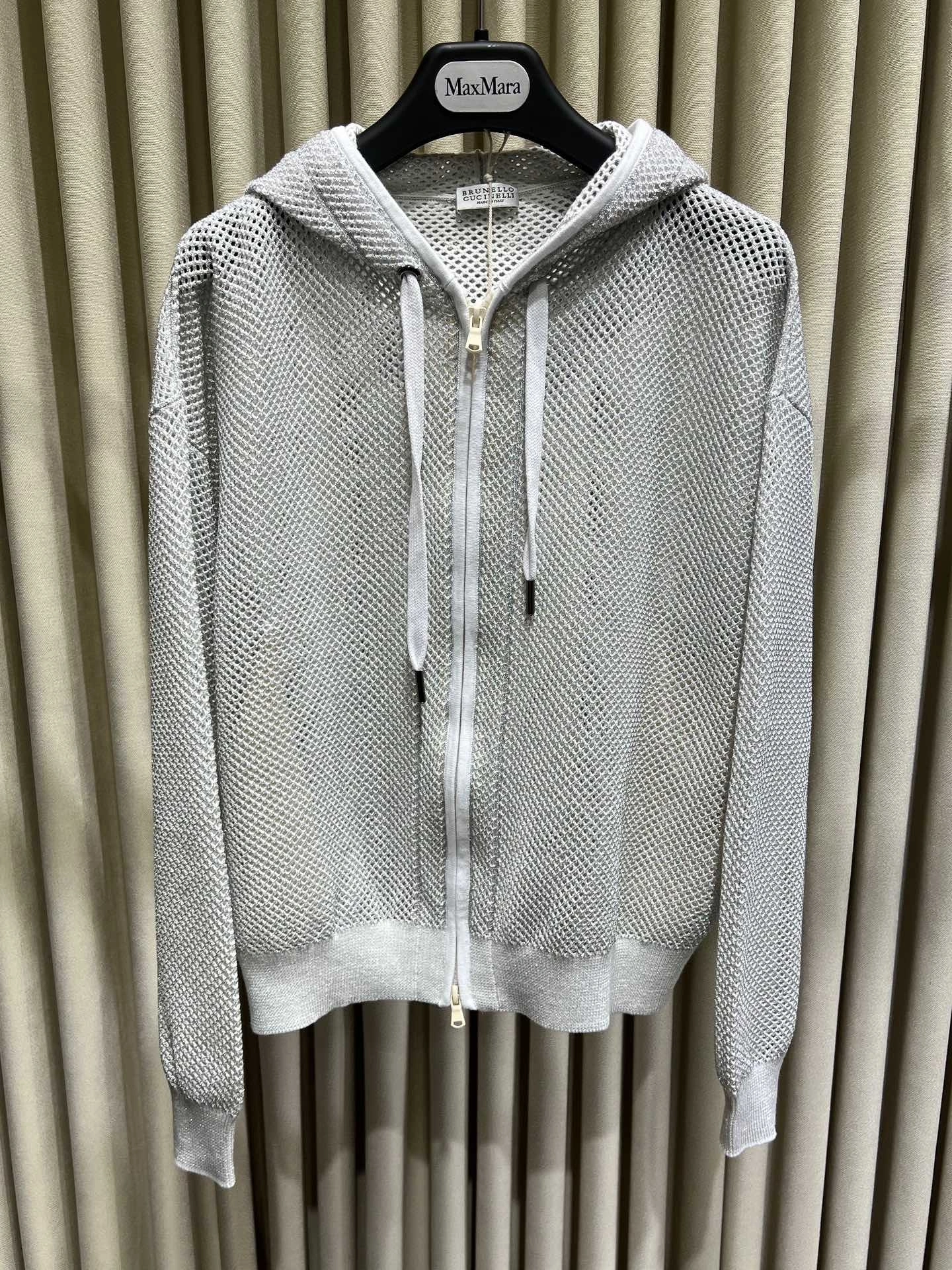 victoria- 2ru9588o item:D-F140G2450