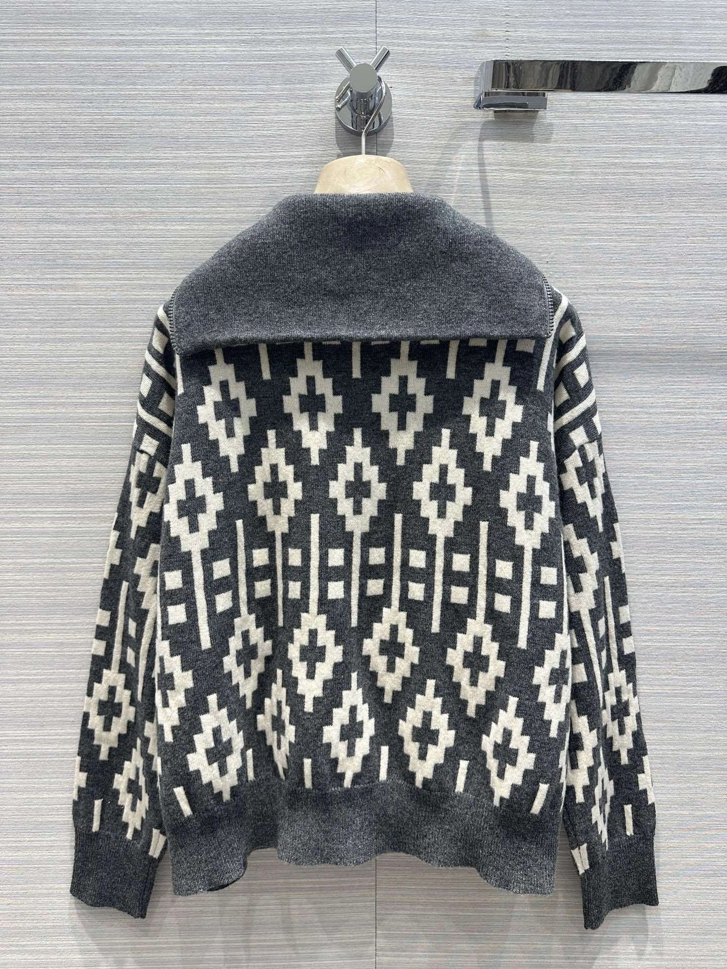 &victoria- 2ru9588o wool cashmere item:D-F061H1544