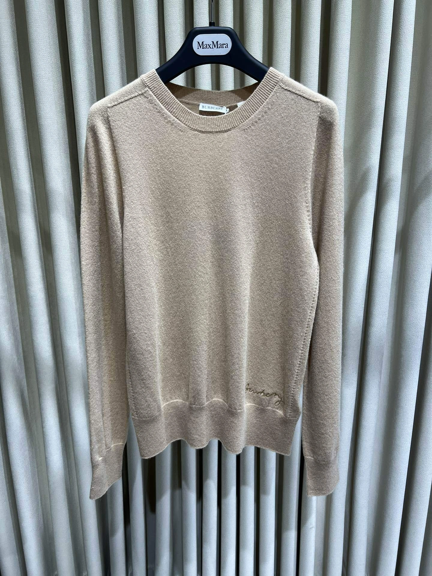 victoria- 2ur25rry cashmere embroidery item:D-F140J2102