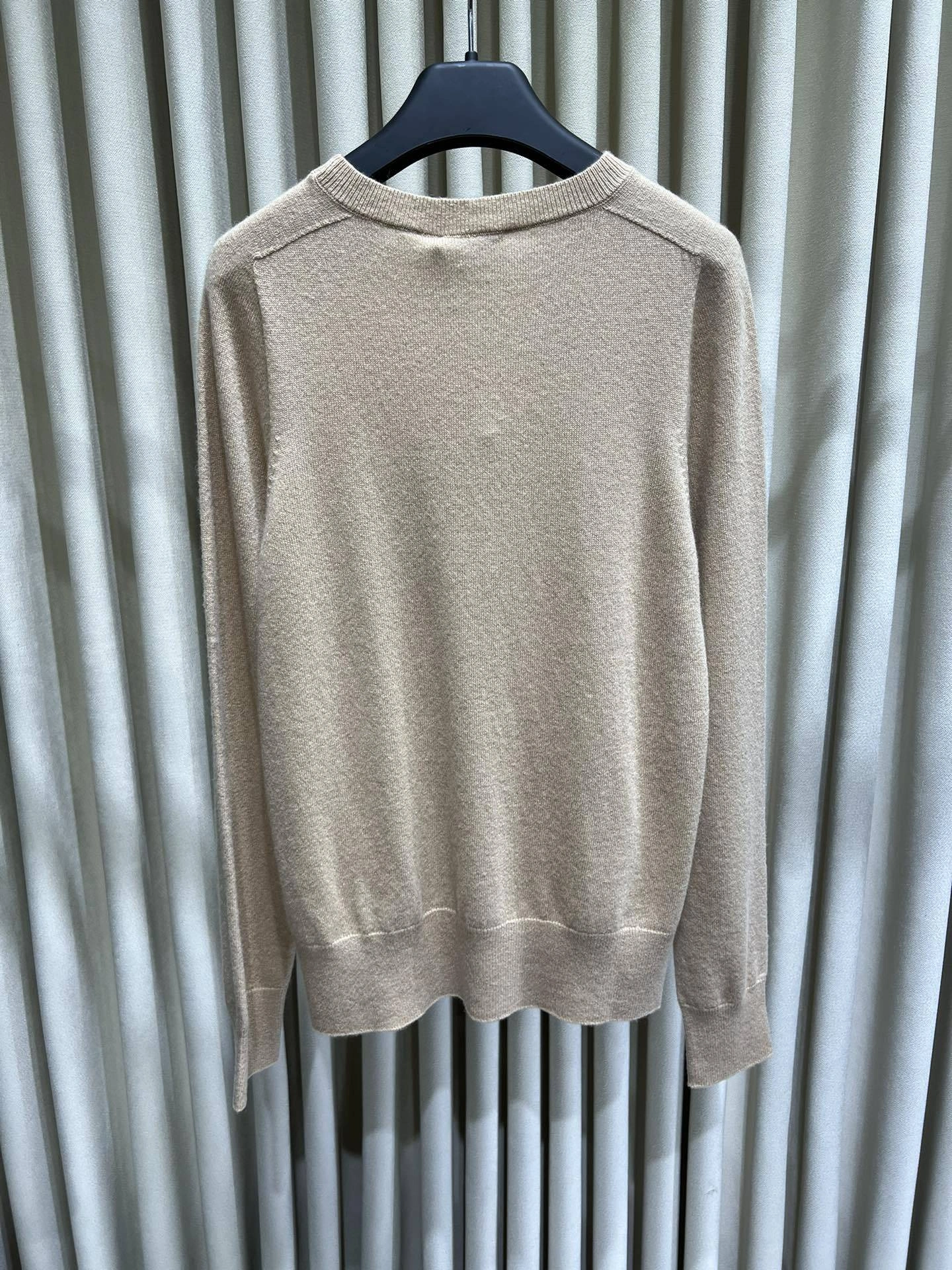 victoria- 2ur25rry cashmere embroidery item:D-F140J2102