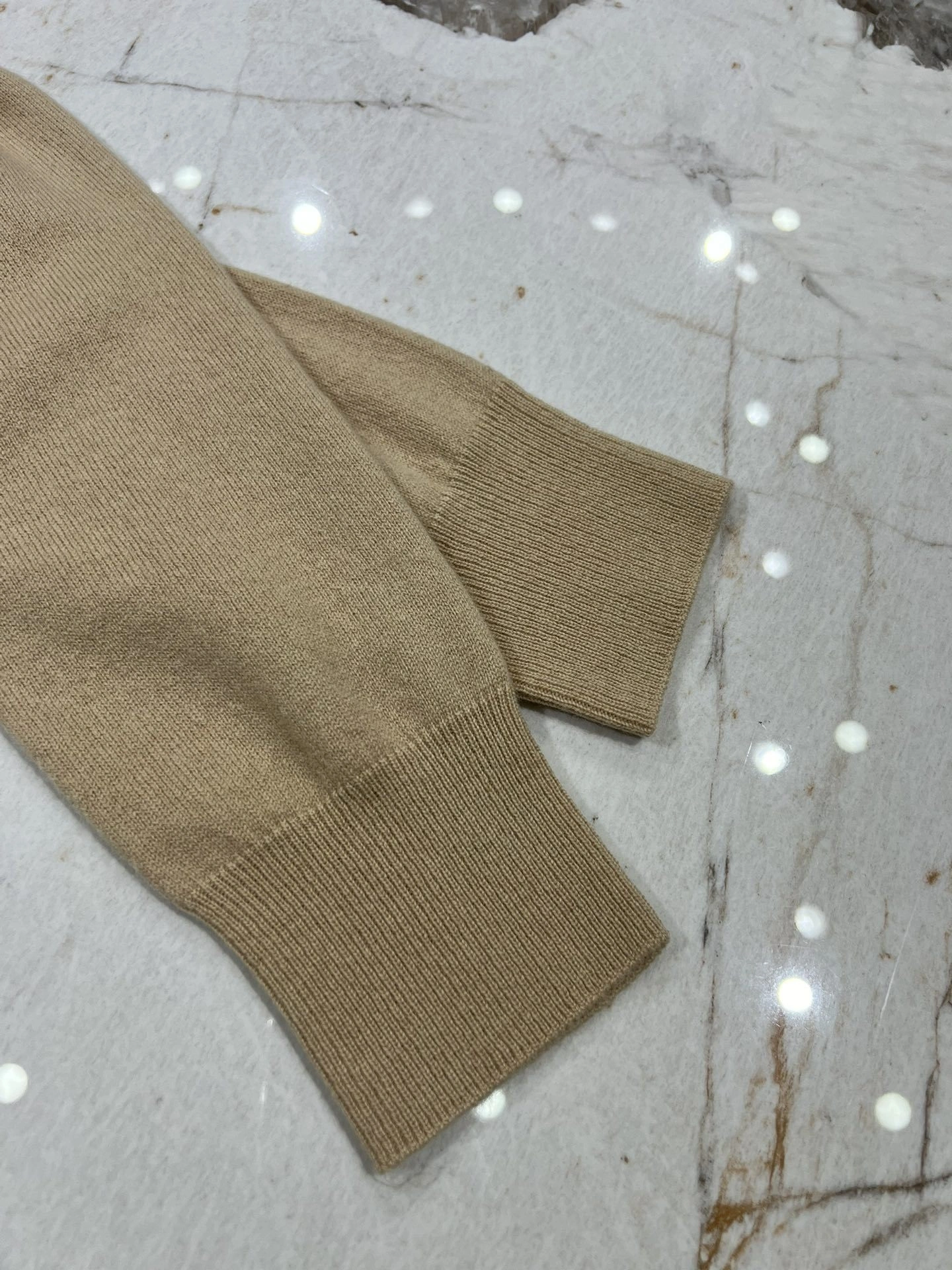 victoria- 2ur25rry cashmere embroidery item:D-F140J2102